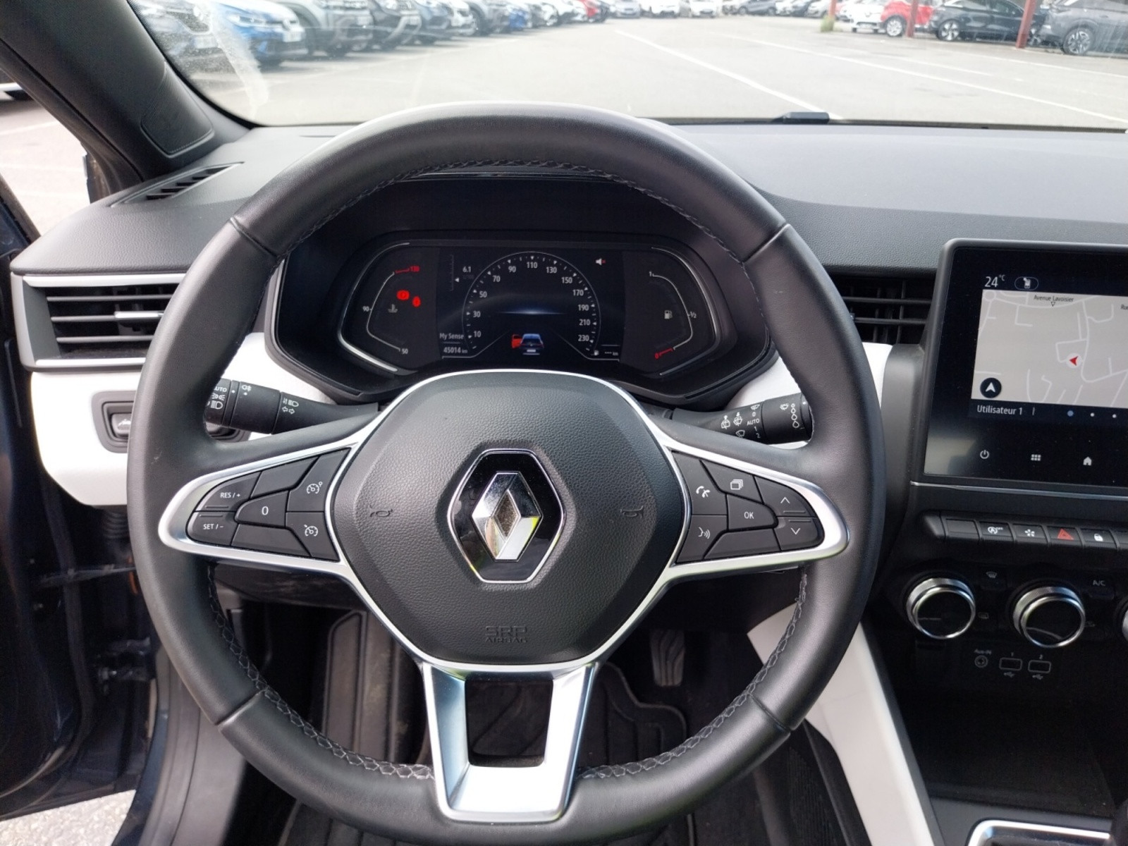 Vente en ligne Renault Clio 5 Clio TCe 90 - 21N au prix de 14 270 €