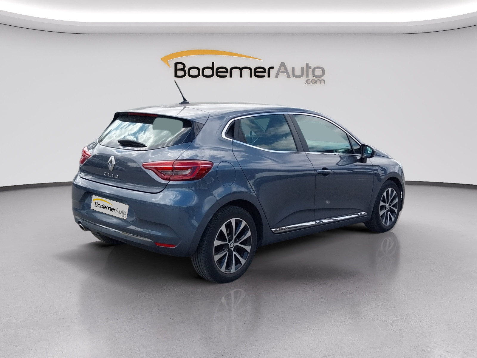 Vente en ligne Renault Clio 5 Clio TCe 90 - 21N au prix de 14 270 €