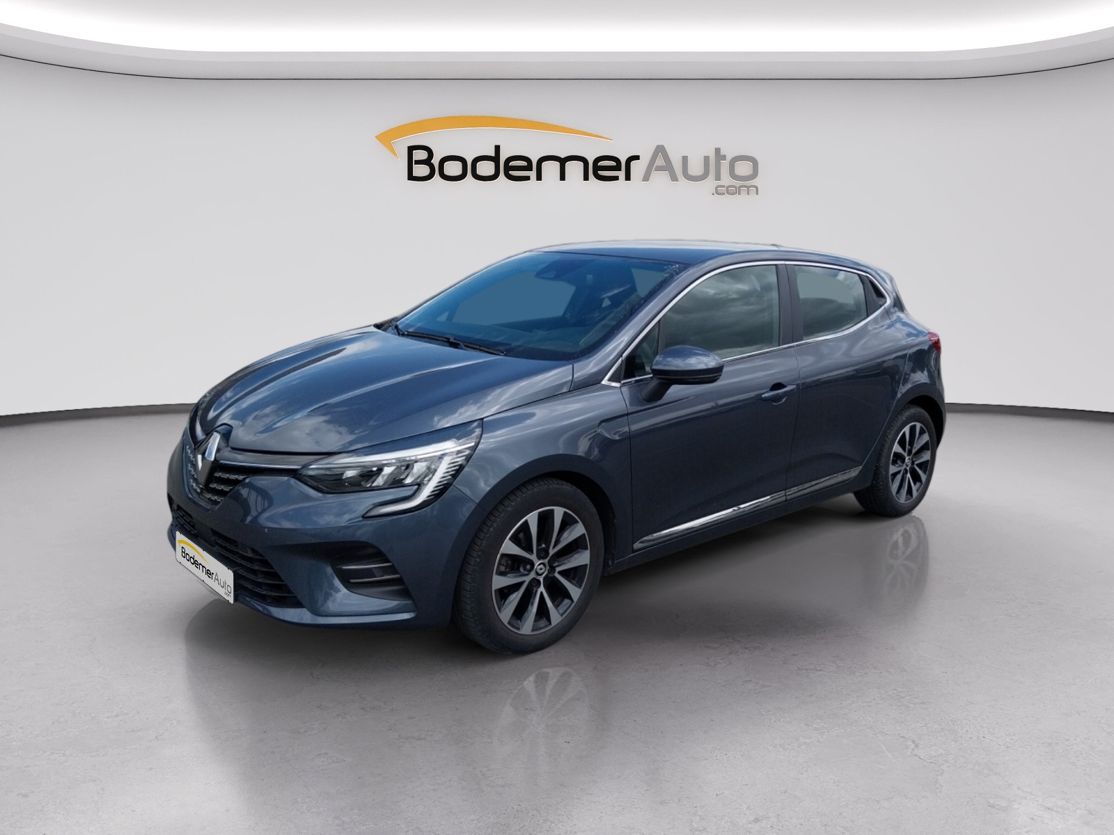 Renault Clio 5 Clio TCe 90 - 21N occasion de 2022 en vente à Vannes