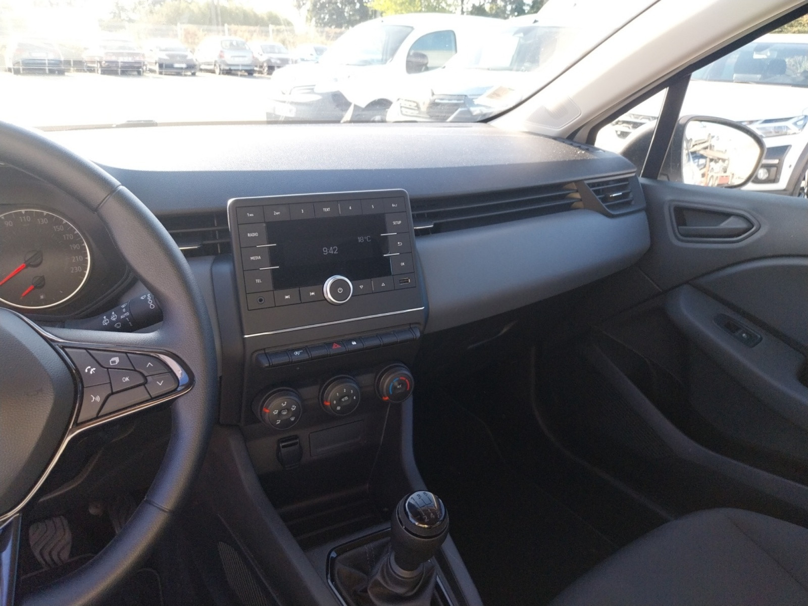 Vente en ligne Renault Clio 5 Clio SCe 65 au prix de 12 990 €