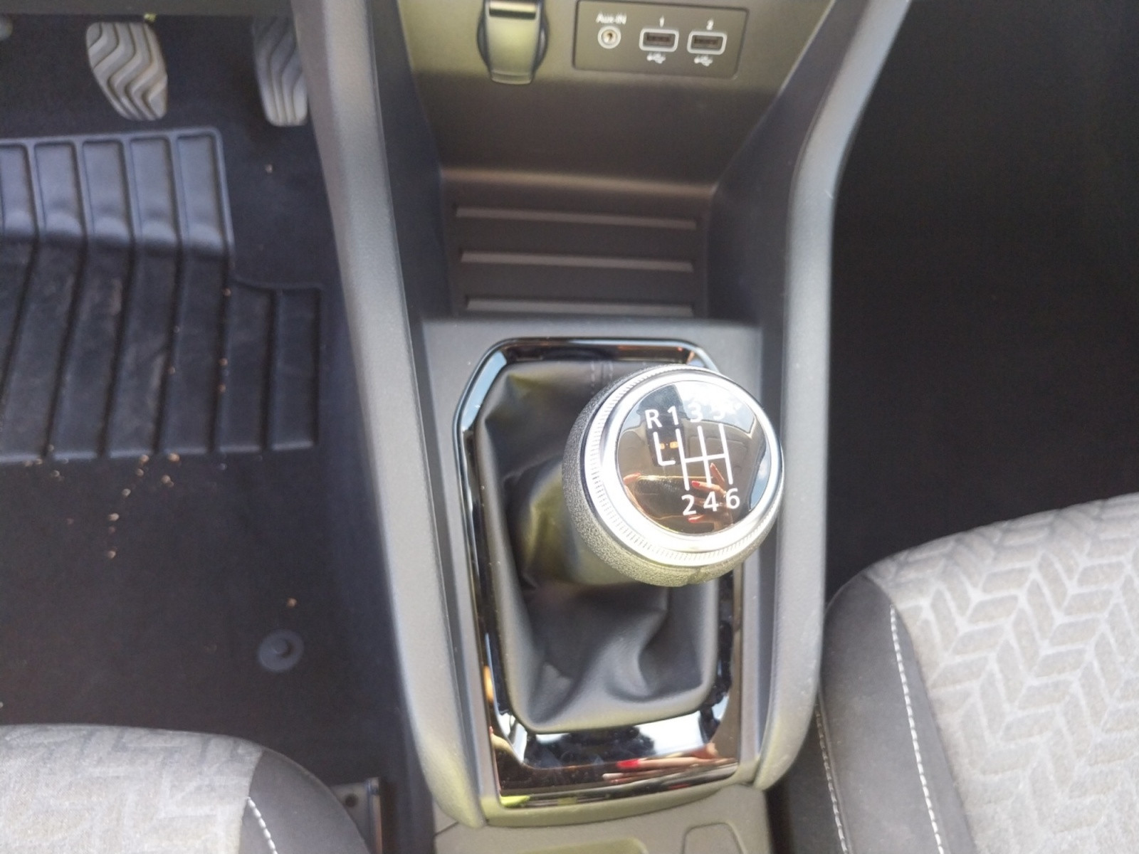 Vente en ligne Renault Clio 5 Clio TCe 100 GPL au prix de 14 290 €