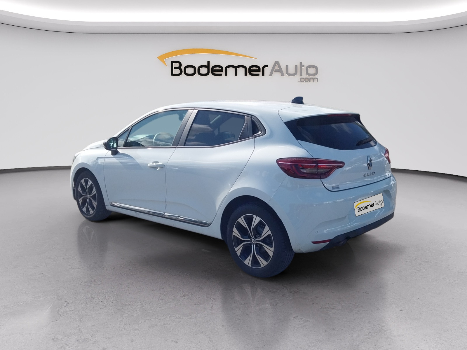 Vente en ligne Renault Clio 5 Clio TCe 100 GPL au prix de 14 290 €