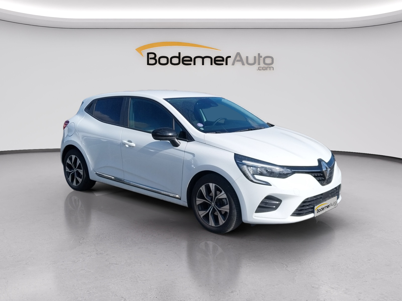 Vente en ligne Renault Clio 5 Clio TCe 100 GPL au prix de 14 290 €