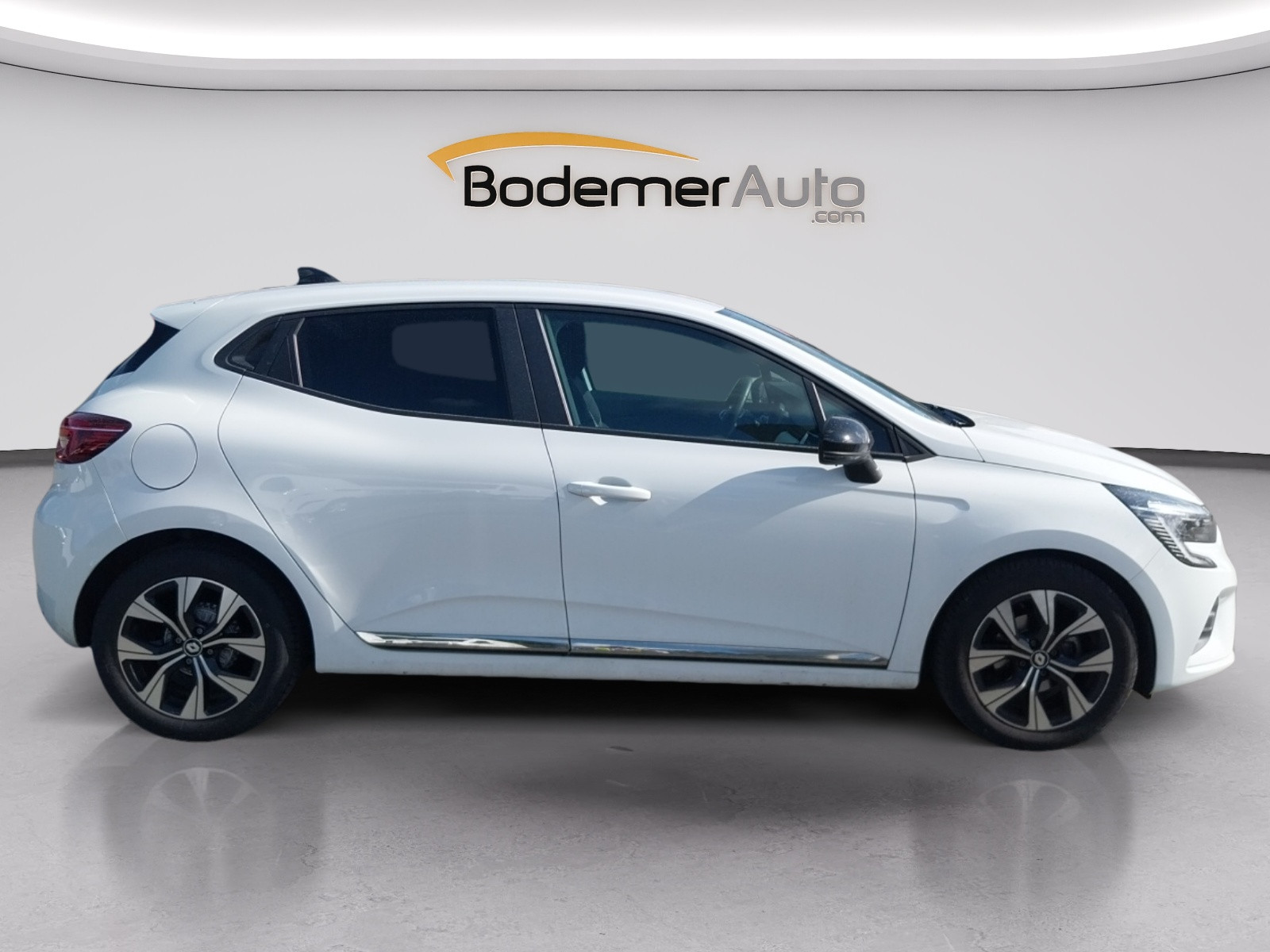 Vente en ligne Renault Clio 5 Clio TCe 100 GPL au prix de 14 290 €