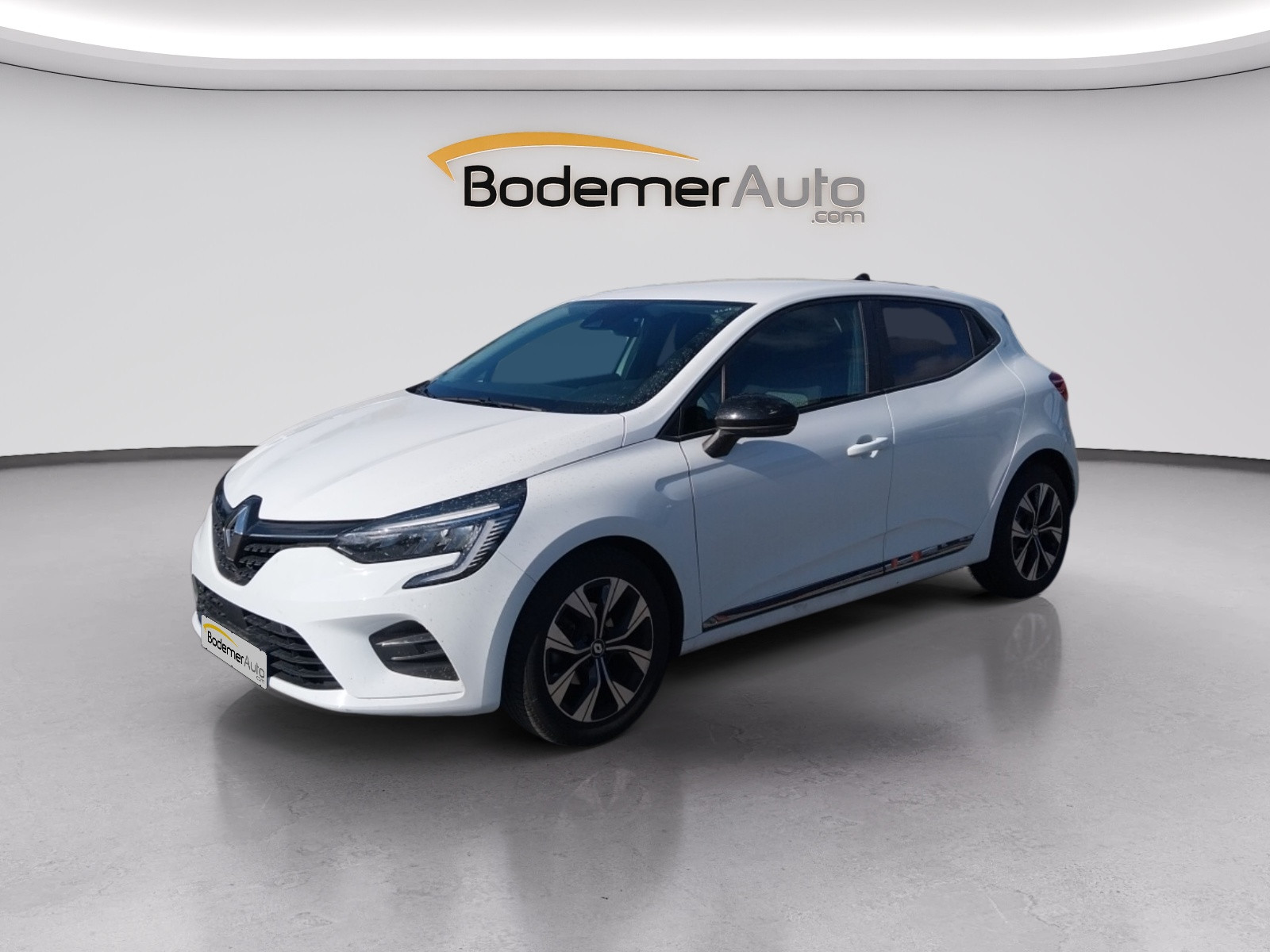 Renault Clio 5 Clio TCe 100 GPL occasion de 2023 en vente à Vannes