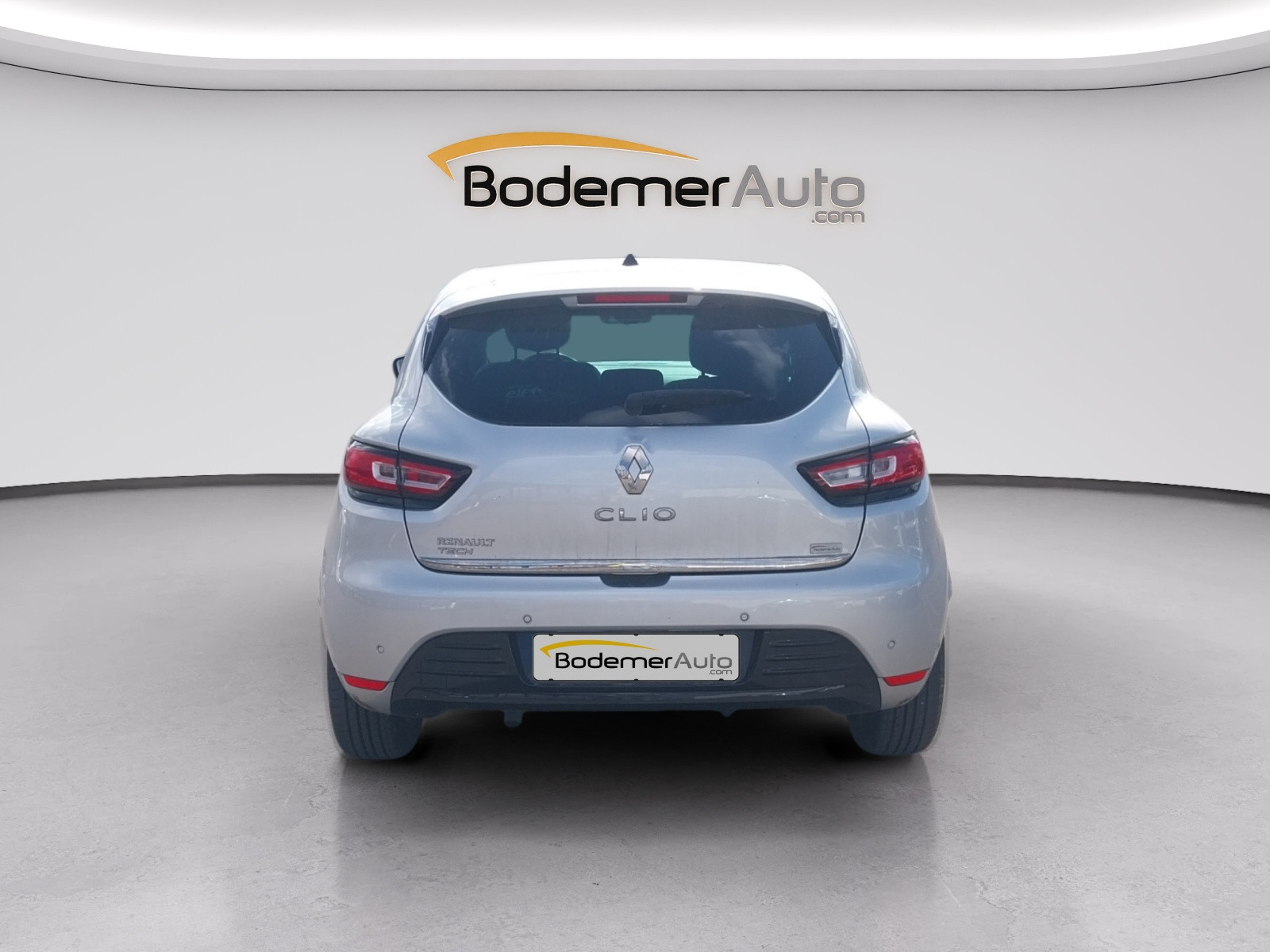 Vente en ligne Renault Clio 4 Clio TCe 90 au prix de 10 990 €