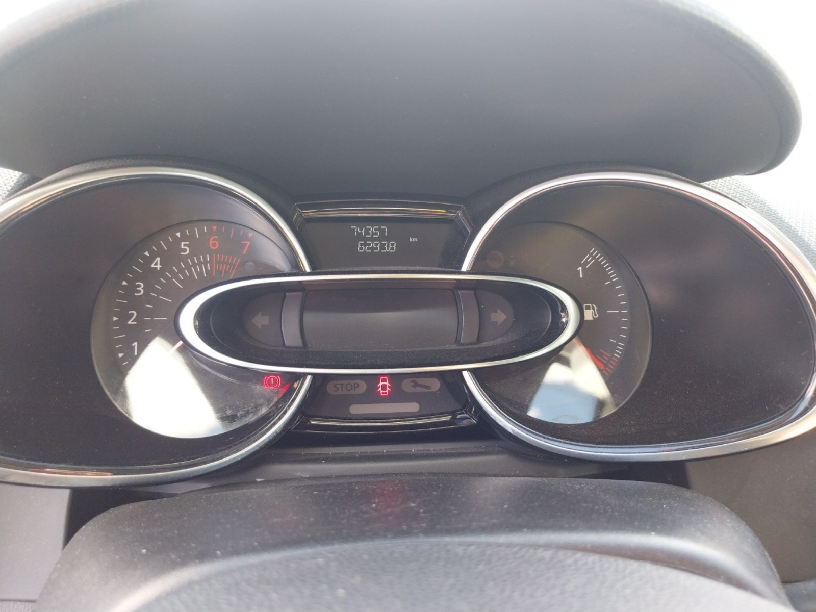 Vente en ligne Renault Clio 4 Clio TCe 90 au prix de 10 990 €