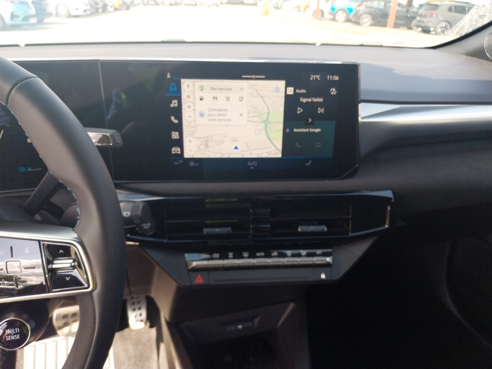 Vente en ligne Renault Clio 6 Clio E-Tech full hybrid 160 ch au prix de 27 890 €