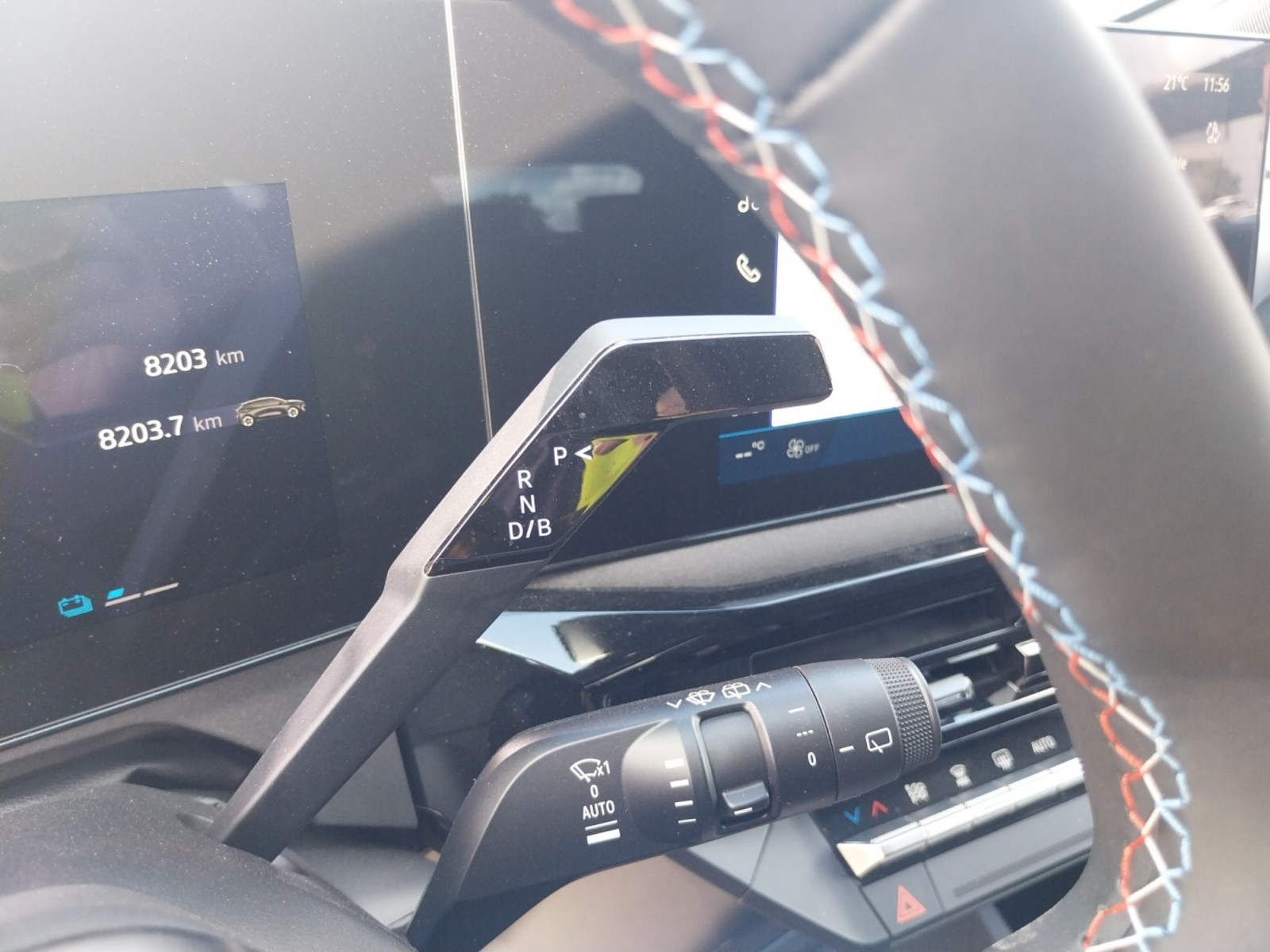 Vente en ligne Renault Clio 6 Clio E-Tech full hybrid 160 ch au prix de 27 890 €
