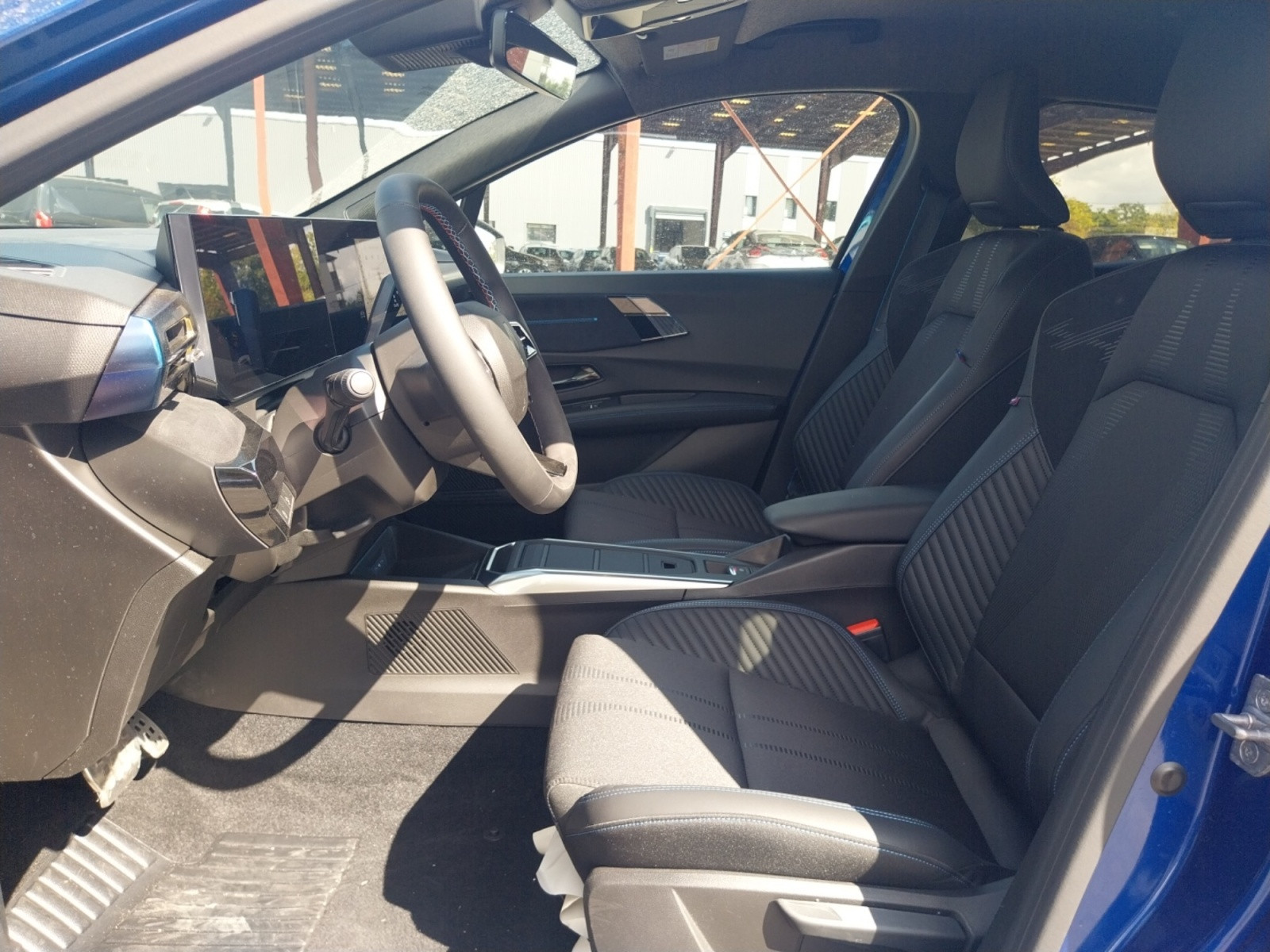 Vente en ligne Renault Clio 6 Clio E-Tech full hybrid 160 ch au prix de 27 890 €