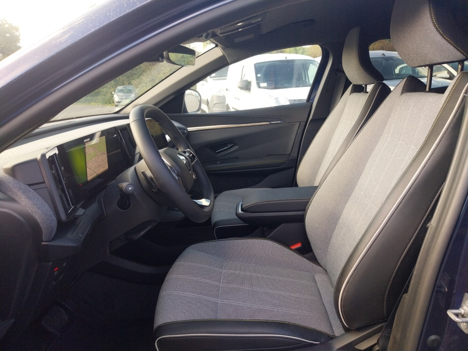 Vente en ligne Renault Megane E-Tech  220 ch autonomie confort GSR2 au prix de 29 790 €