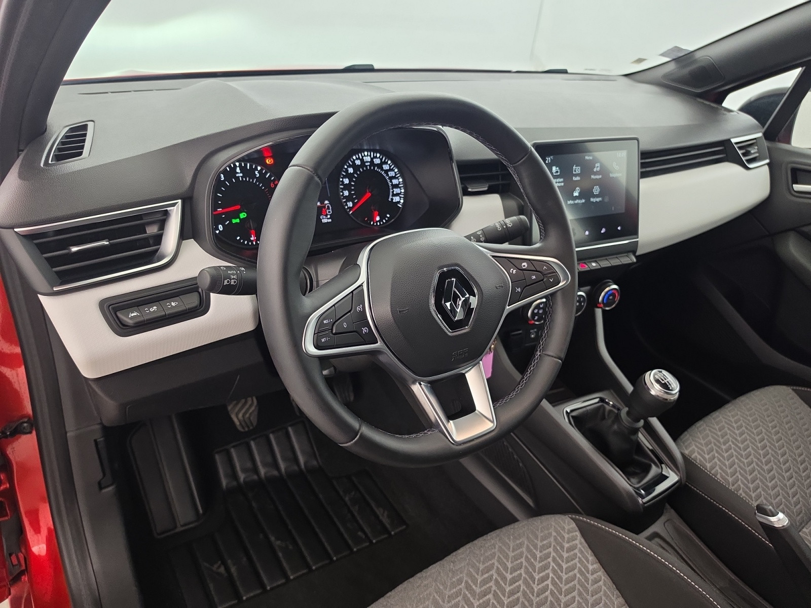 Vente en ligne Renault Clio 5 Clio TCe 90 - 21N au prix de 13 990 €
