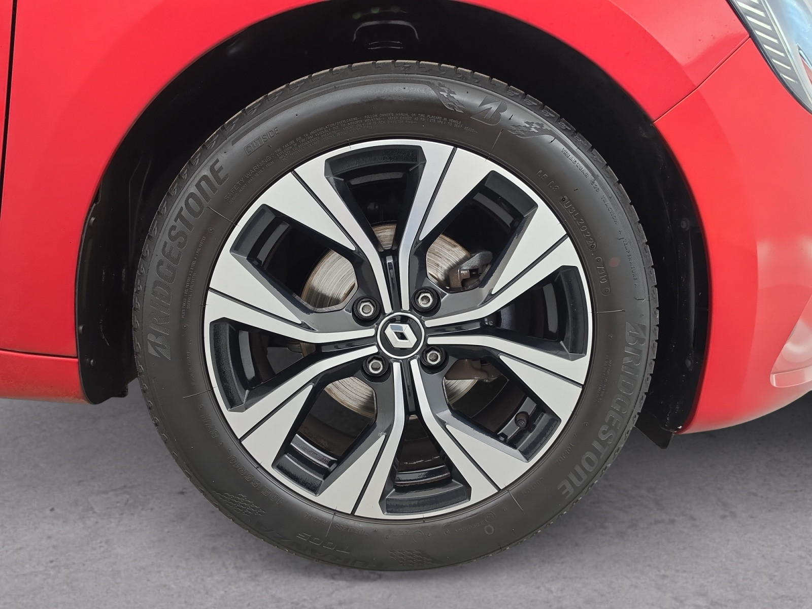 Vente en ligne Renault Clio 5 Clio TCe 90 - 21N au prix de 13 990 €