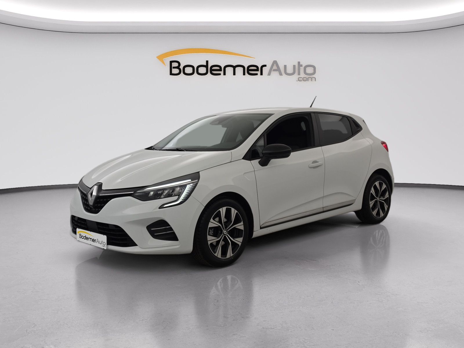 Renault Clio 5 Clio TCe 100 GPL occasion de 2023 en vente à Vannes