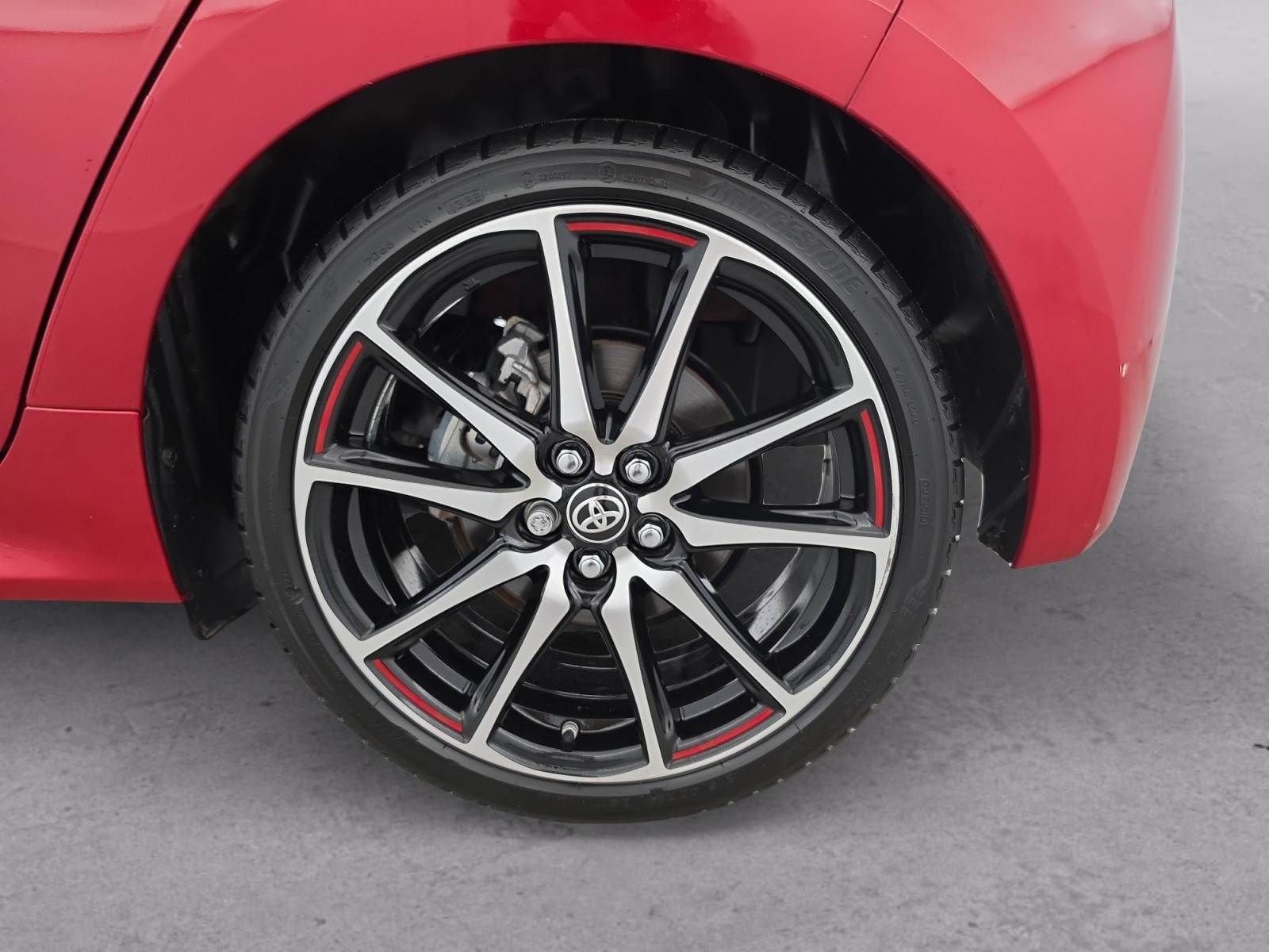 Vente en ligne Toyota Yaris Yaris Hybride 116h au prix de 21 490 €