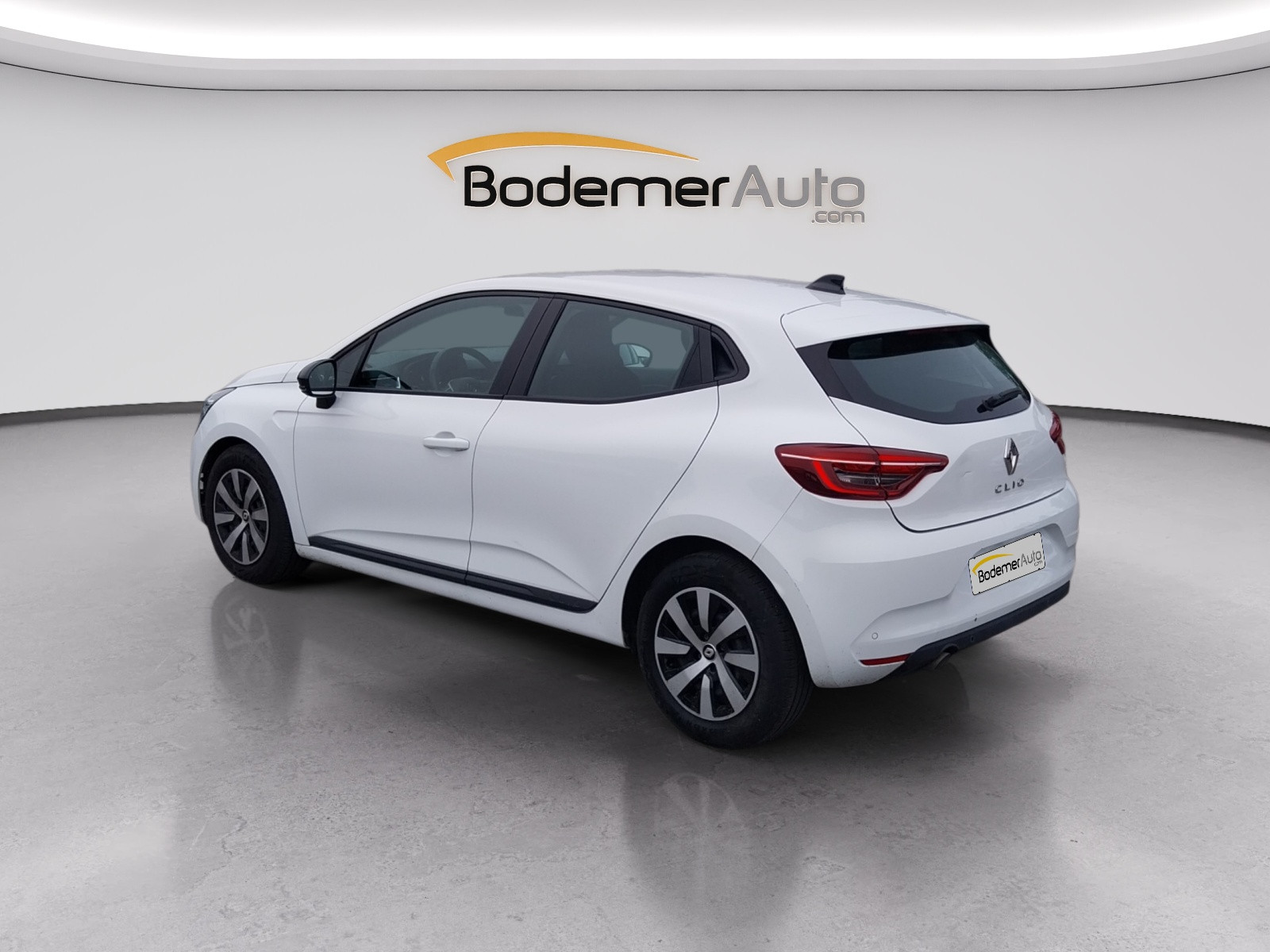 Vente en ligne Renault Clio 5 Clio TCe 90 au prix de 12 990 €