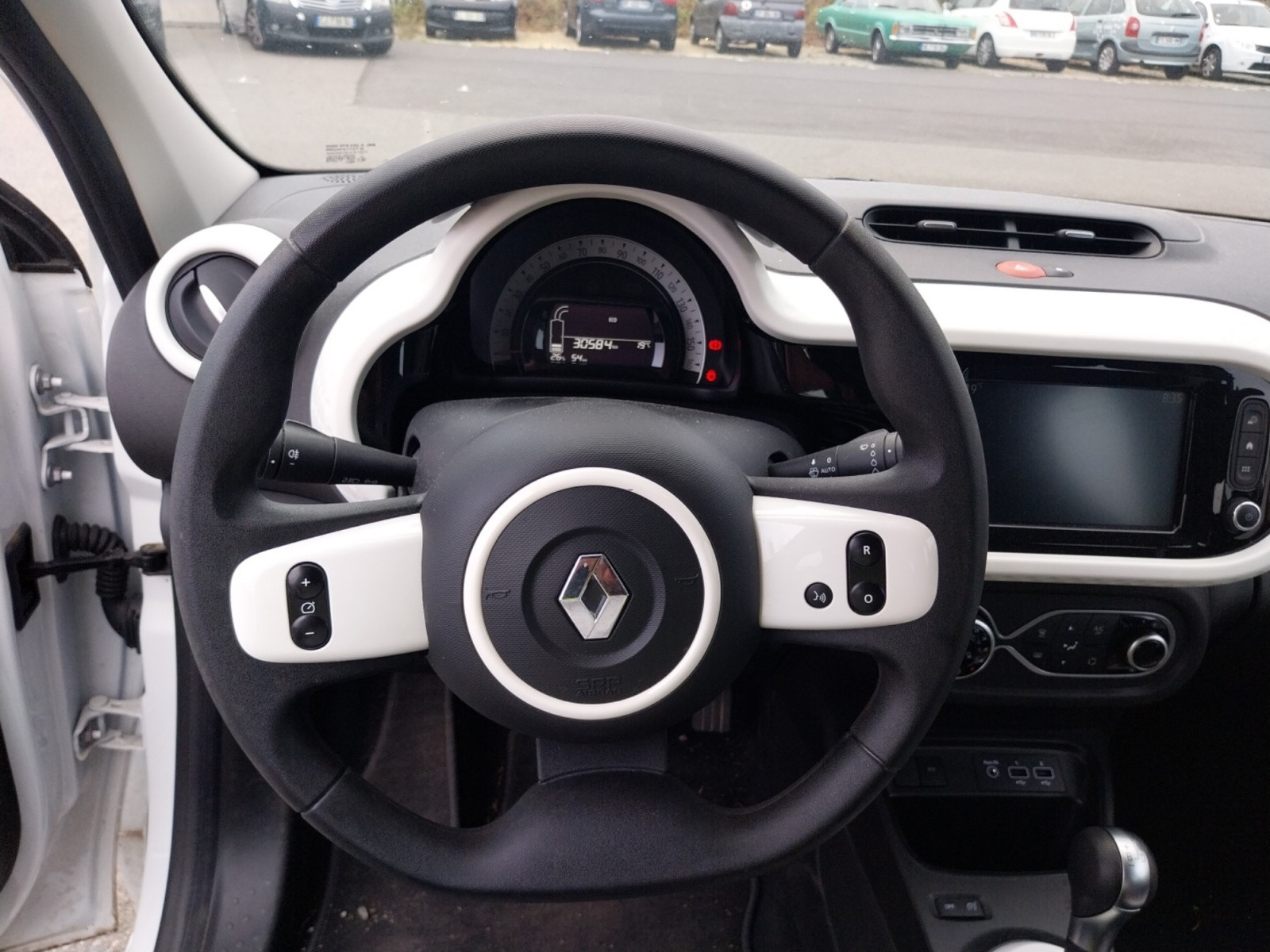 Vente en ligne Renault Twingo Electrique Twingo III E-Tech au prix de 13 290 €