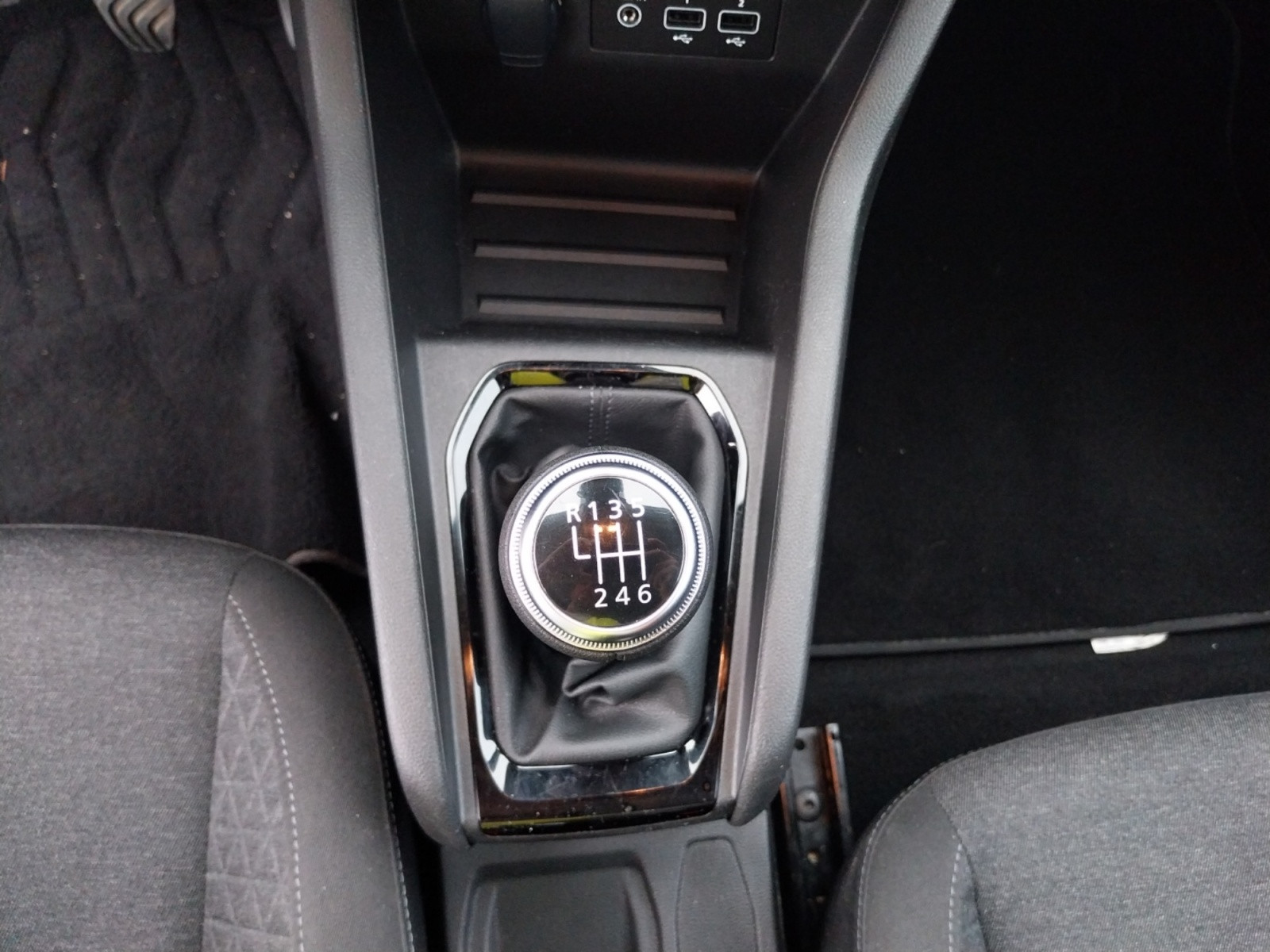 Vente en ligne Renault Clio 5 Clio TCe 90 au prix de 12 990 €