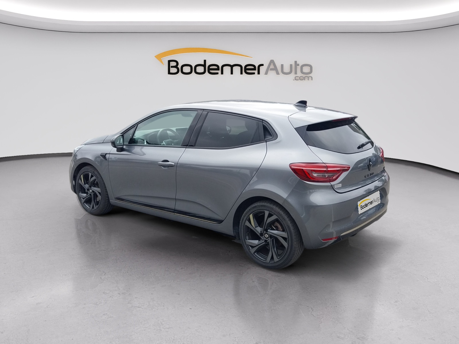 Vente en ligne Renault Clio 5 Clio E-Tech hybride 145 au prix de 18 290 €