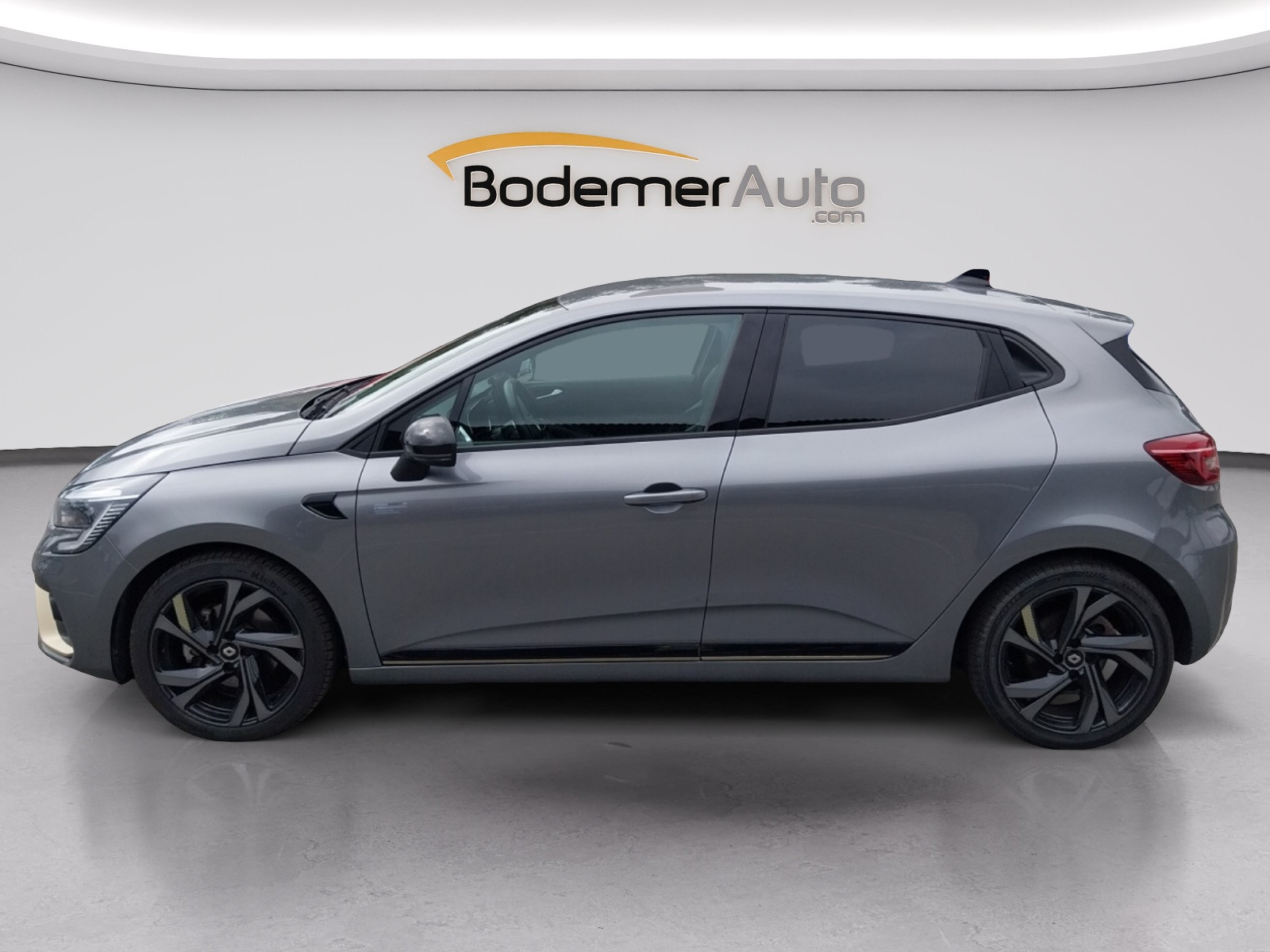 Vente en ligne Renault Clio 5 Clio E-Tech hybride 145 au prix de 18 290 €