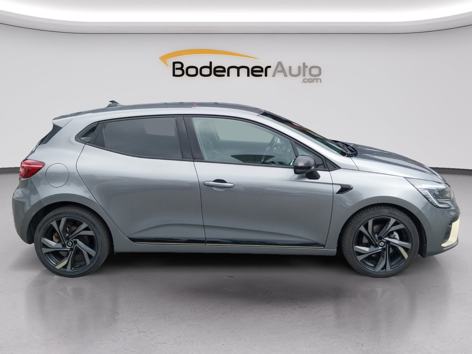 Vente en ligne Renault Clio 5 Clio E-Tech hybride 145 au prix de 18 290 €