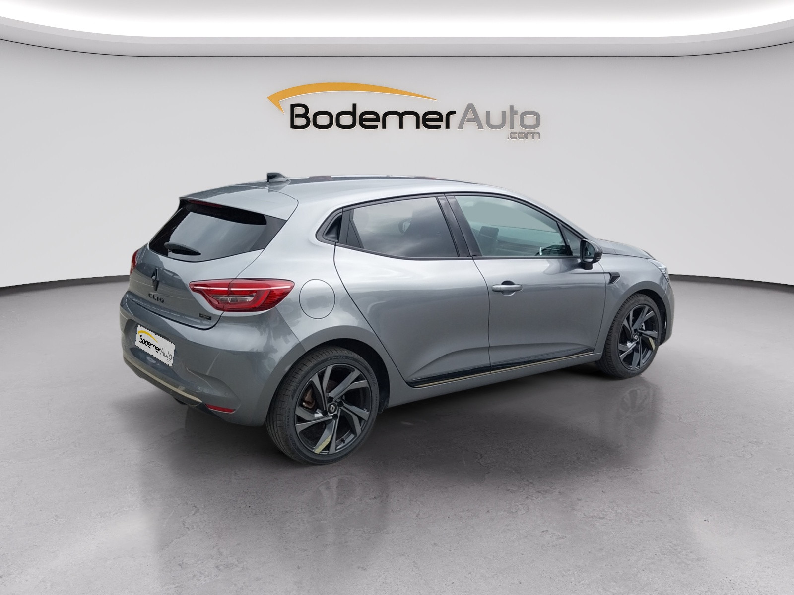 Vente en ligne Renault Clio 5 Clio E-Tech hybride 145 au prix de 18 290 €