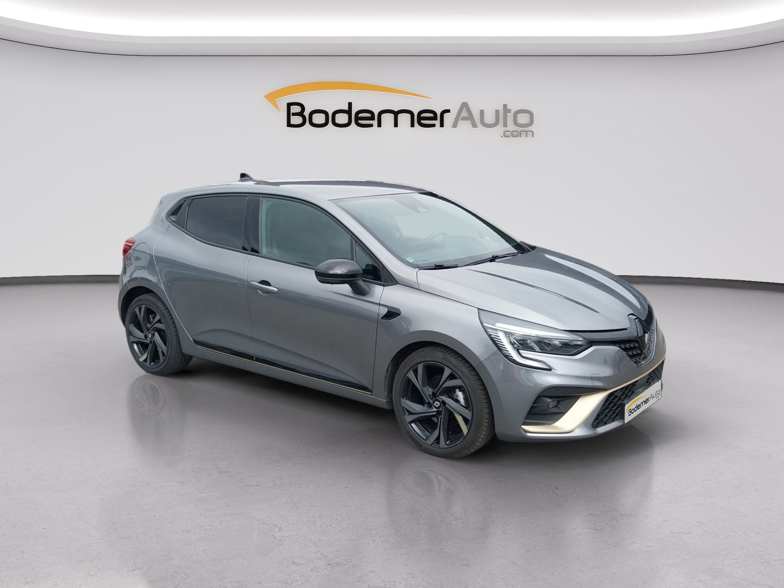 Vente en ligne Renault Clio 5 Clio E-Tech hybride 145 au prix de 18 290 €