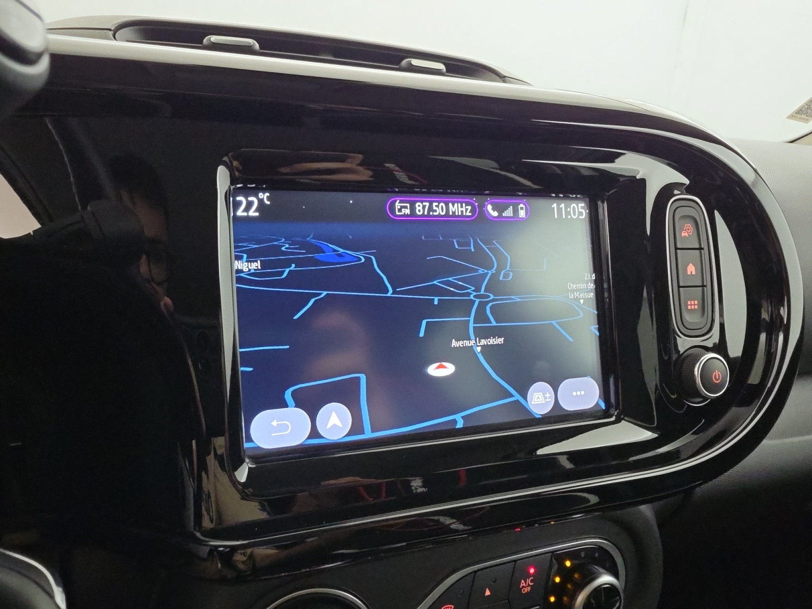 Vente en ligne Renault Twingo Electrique Twingo III E-Tech au prix de 14 290 €