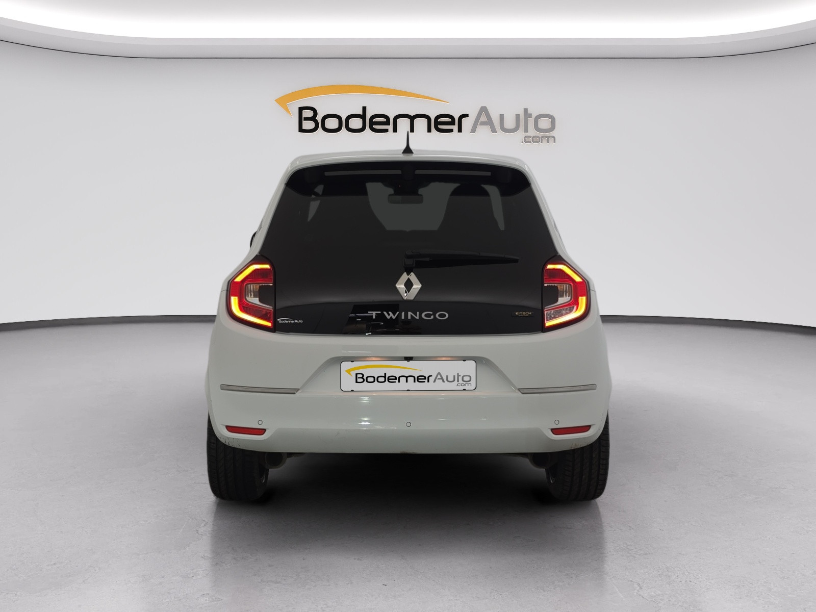 Vente en ligne Renault Twingo Electrique Twingo III E-Tech au prix de 14 290 €