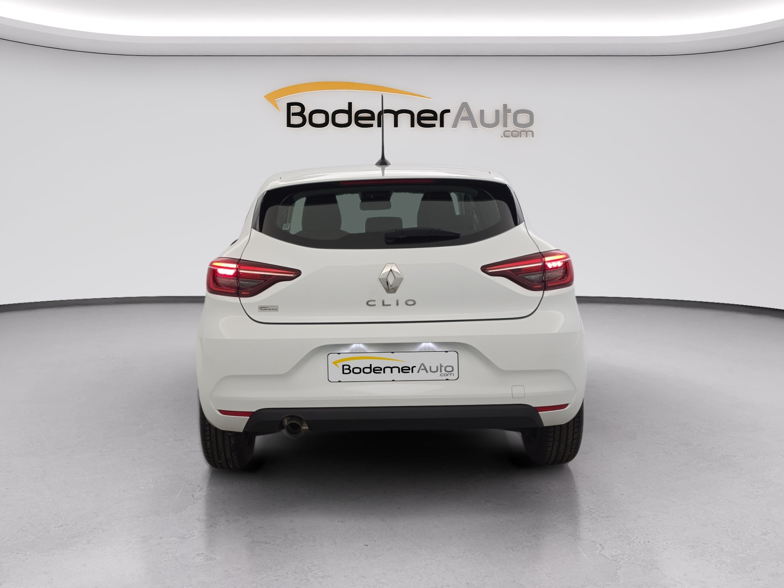 Vente en ligne Renault Clio 5 Clio SCe 65 au prix de 12 880 €