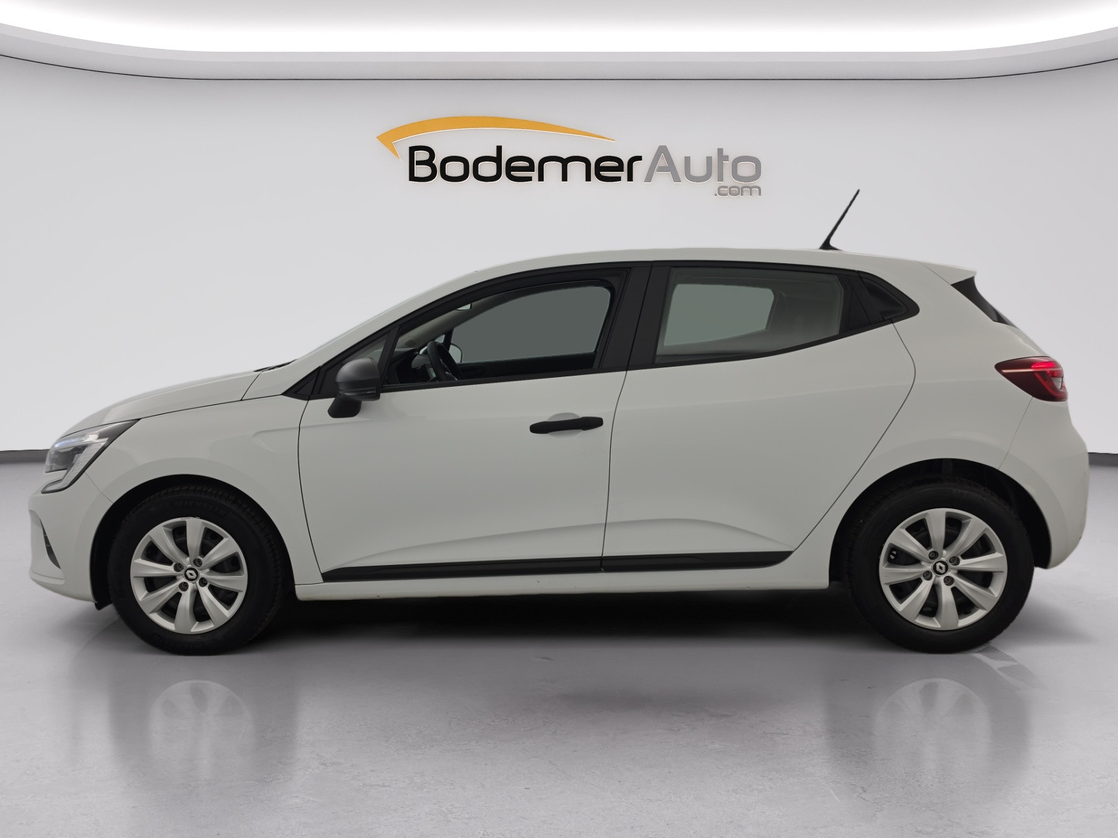 Vente en ligne Renault Clio 5 Clio SCe 65 au prix de 12 880 €
