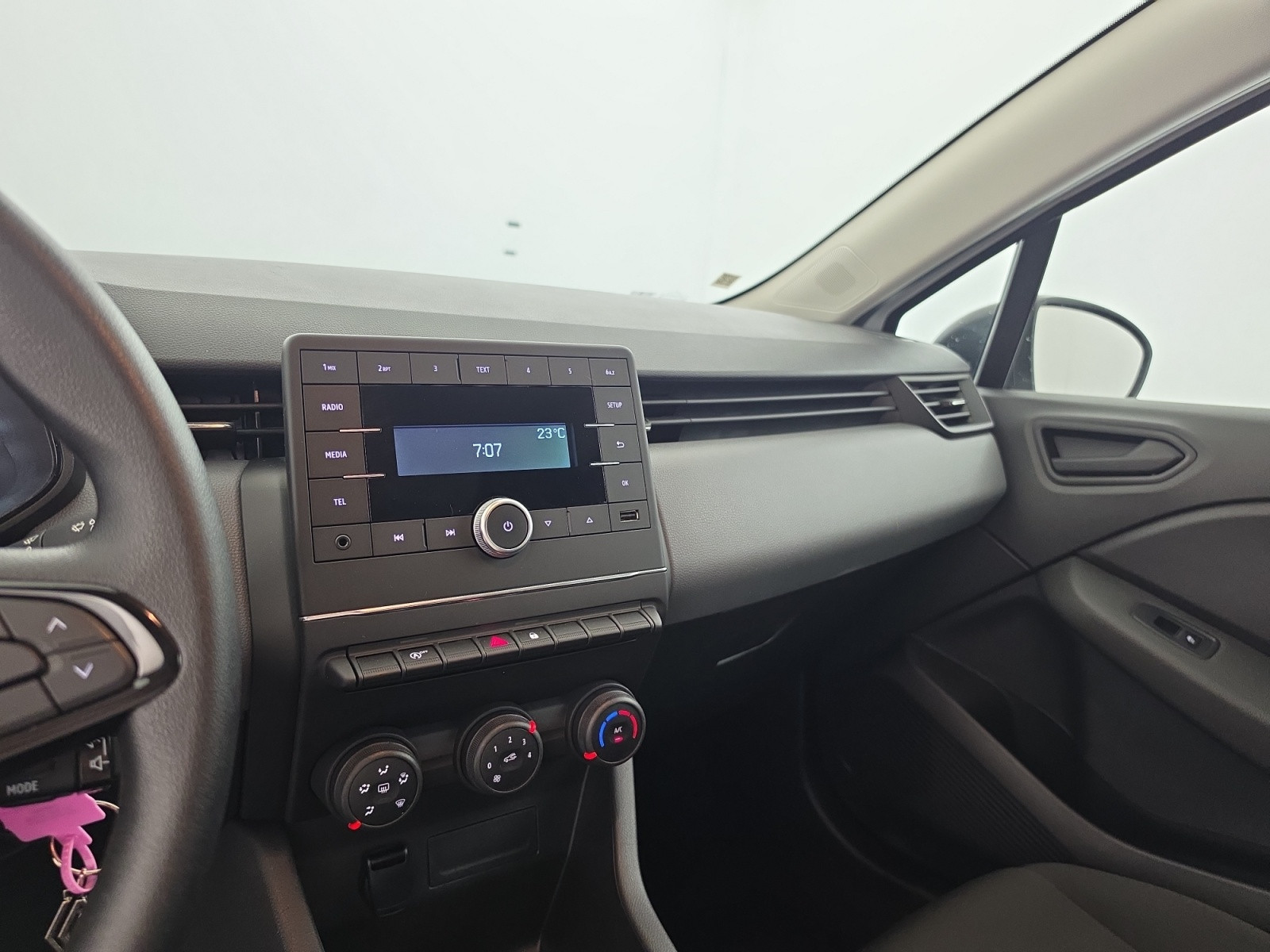 Vente en ligne Renault Clio 5 Clio SCe 65 au prix de 12 880 €