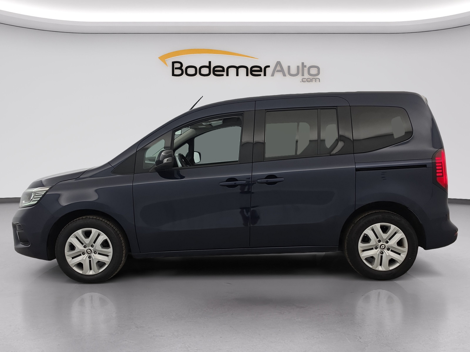 Vente en ligne Renault Kangoo  Blue dCi 95 au prix de 22 790 €