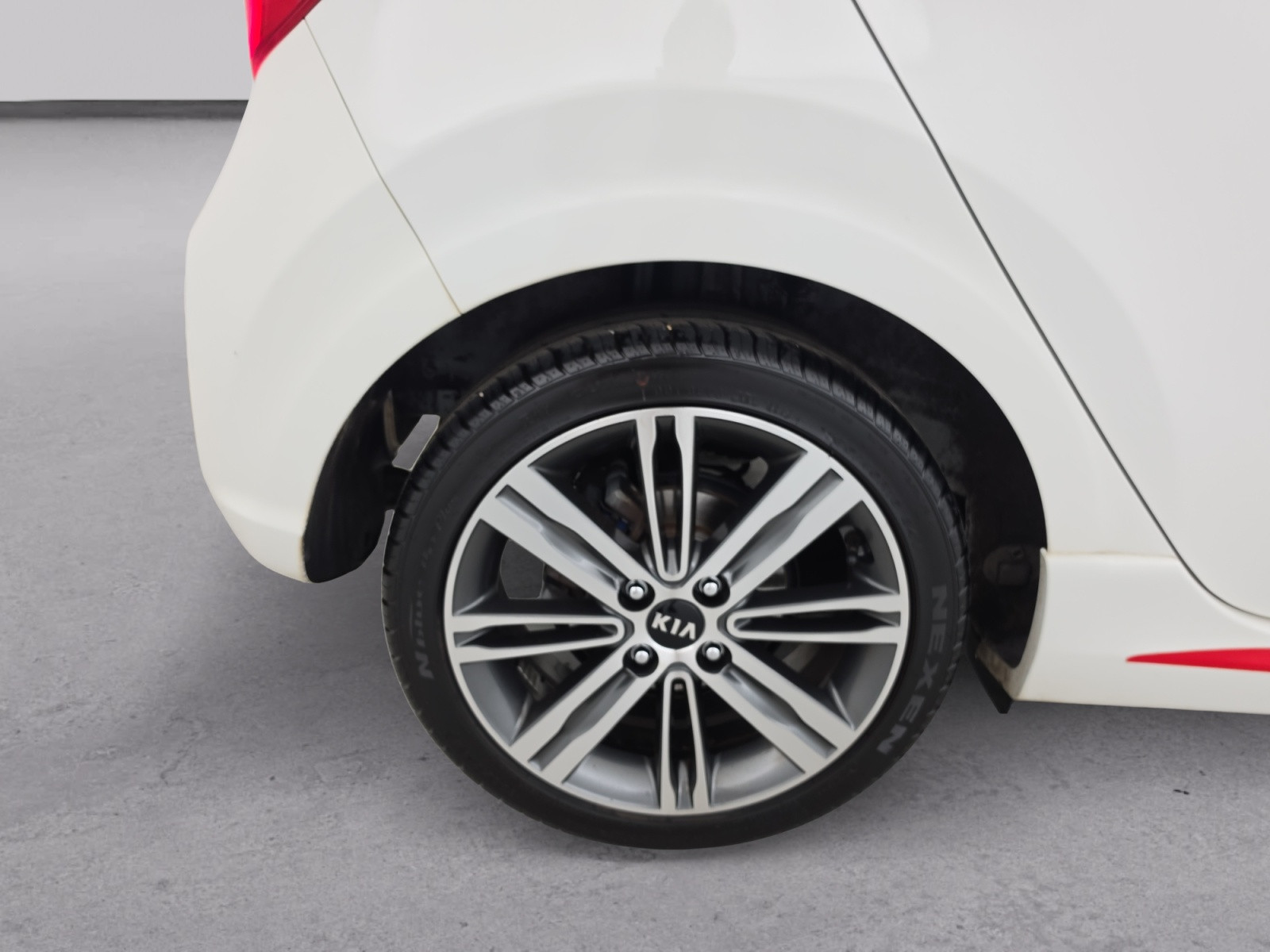Vente en ligne Kia Picanto  1.2L 84 ch BVM5 au prix de 10 590 €