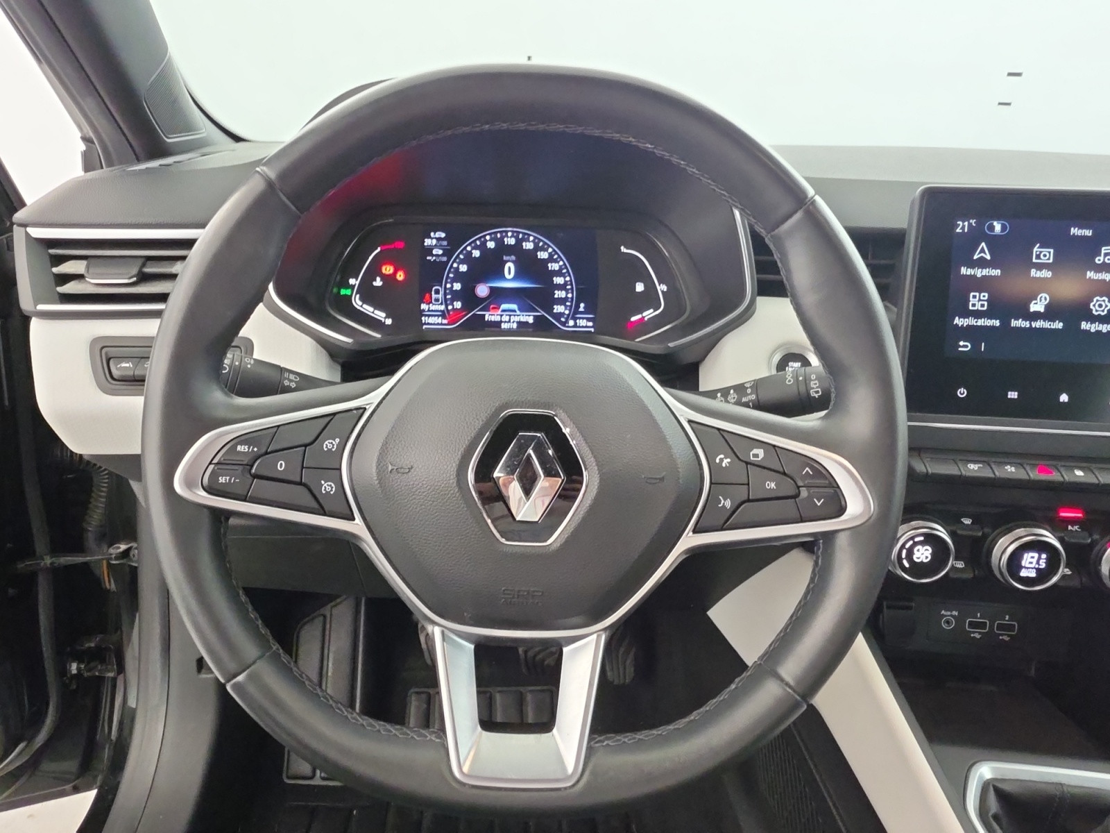 Vente en ligne Renault Clio 5 Clio TCe 140 - 21 au prix de 11 990 €