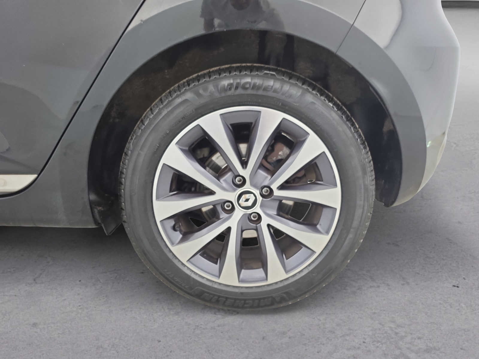 Vente en ligne Renault Clio 5 Clio TCe 140 - 21 au prix de 11 990 €