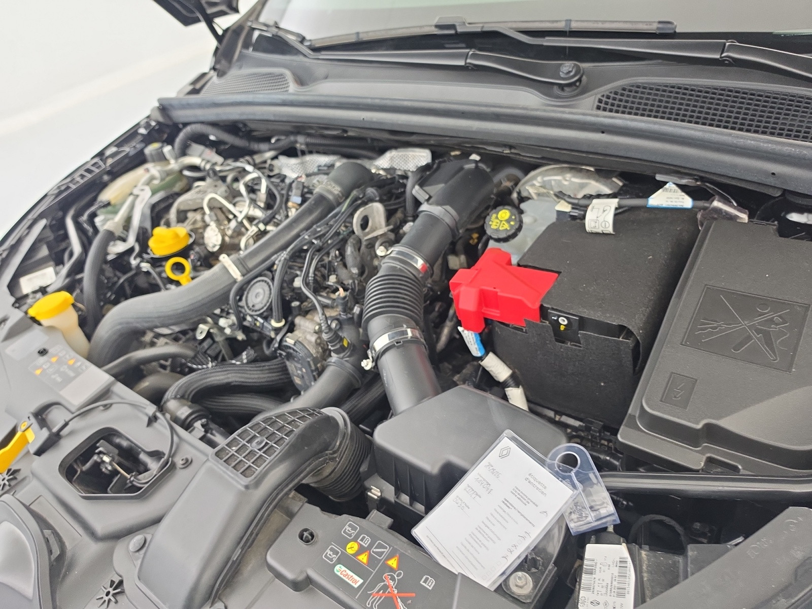 Vente en ligne Renault Clio 5 Clio TCe 140 - 21 au prix de 11 990 €