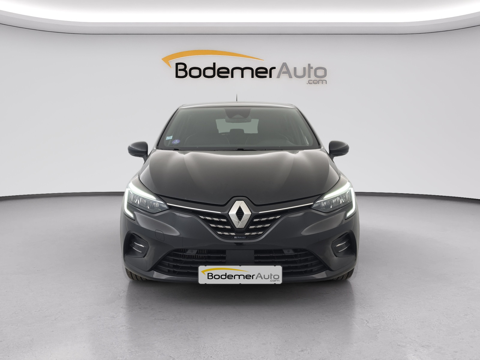 Vente en ligne Renault Clio 5 Clio TCe 140 - 21 au prix de 11 990 €