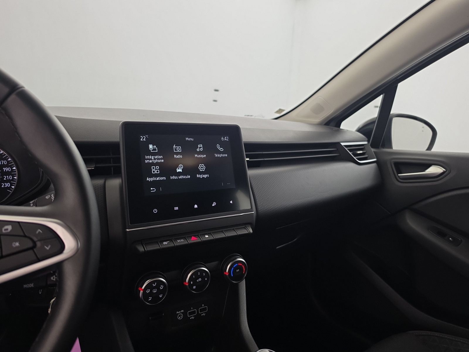 Vente en ligne Renault Clio 5 Clio TCe 90 au prix de 13 490 €