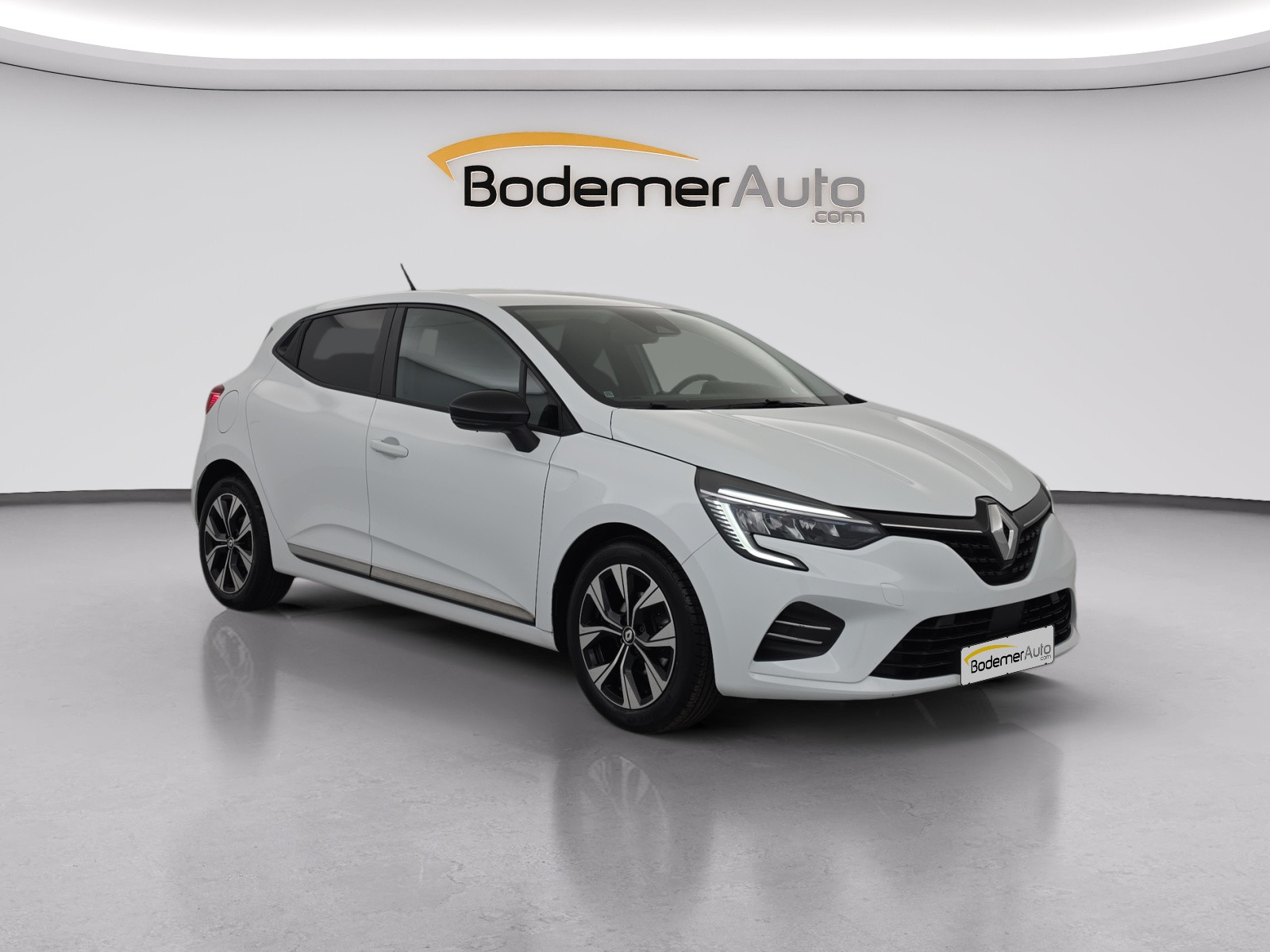 Vente en ligne Renault Clio 5 Clio TCe 100 GPL au prix de 14 190 €