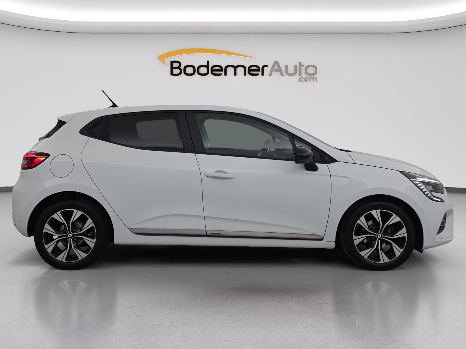 Vente en ligne Renault Clio 5 Clio TCe 100 GPL au prix de 14 190 €