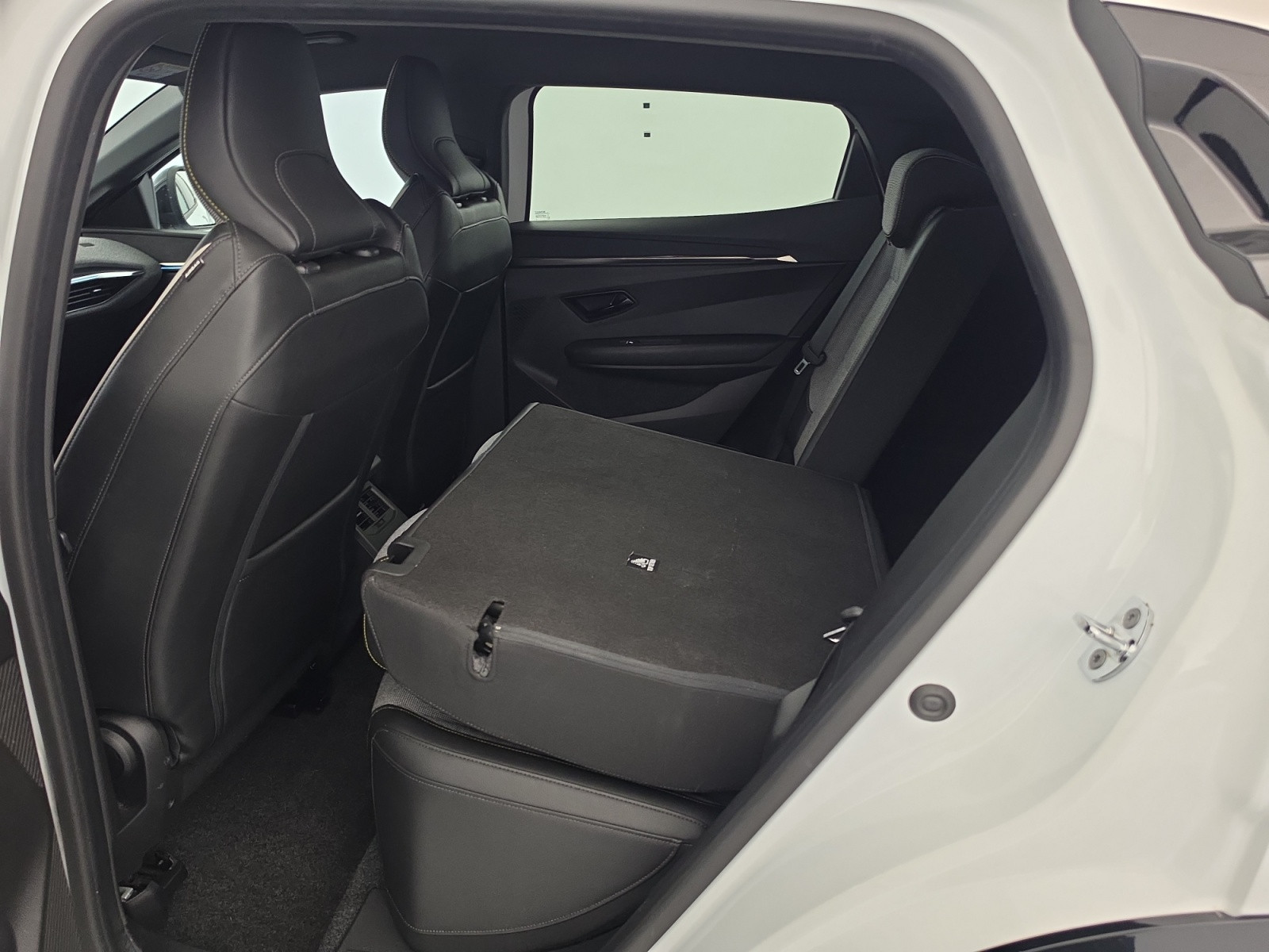 Vente en ligne Renault Megane E-Tech  EV60 220 ch super charge au prix de 24 890 €