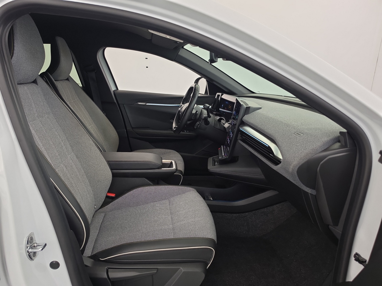Vente en ligne Renault Megane E-Tech  EV60 220 ch super charge au prix de 24 890 €