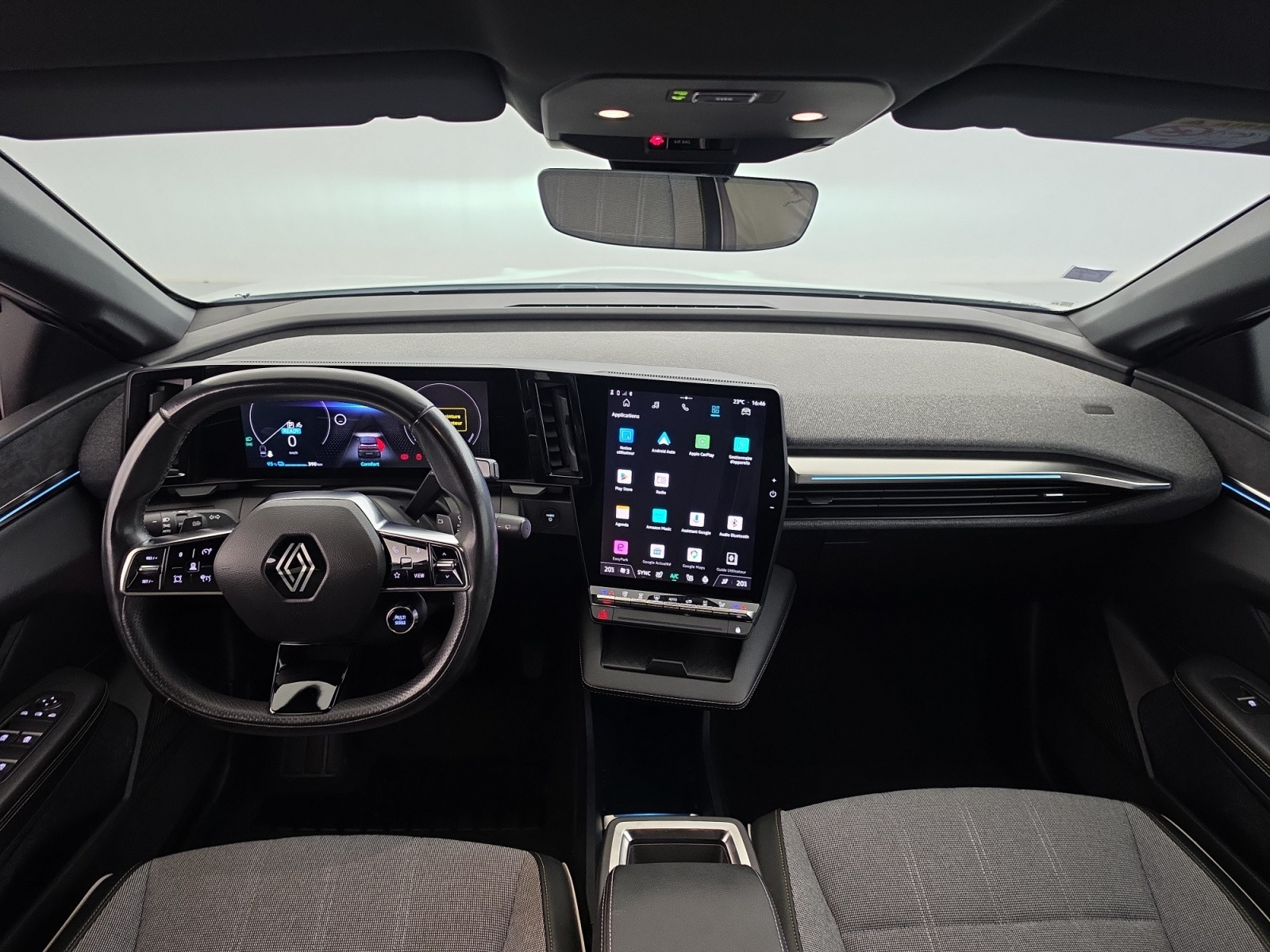 Vente en ligne Renault Megane E-Tech  EV60 220 ch super charge au prix de 24 890 €