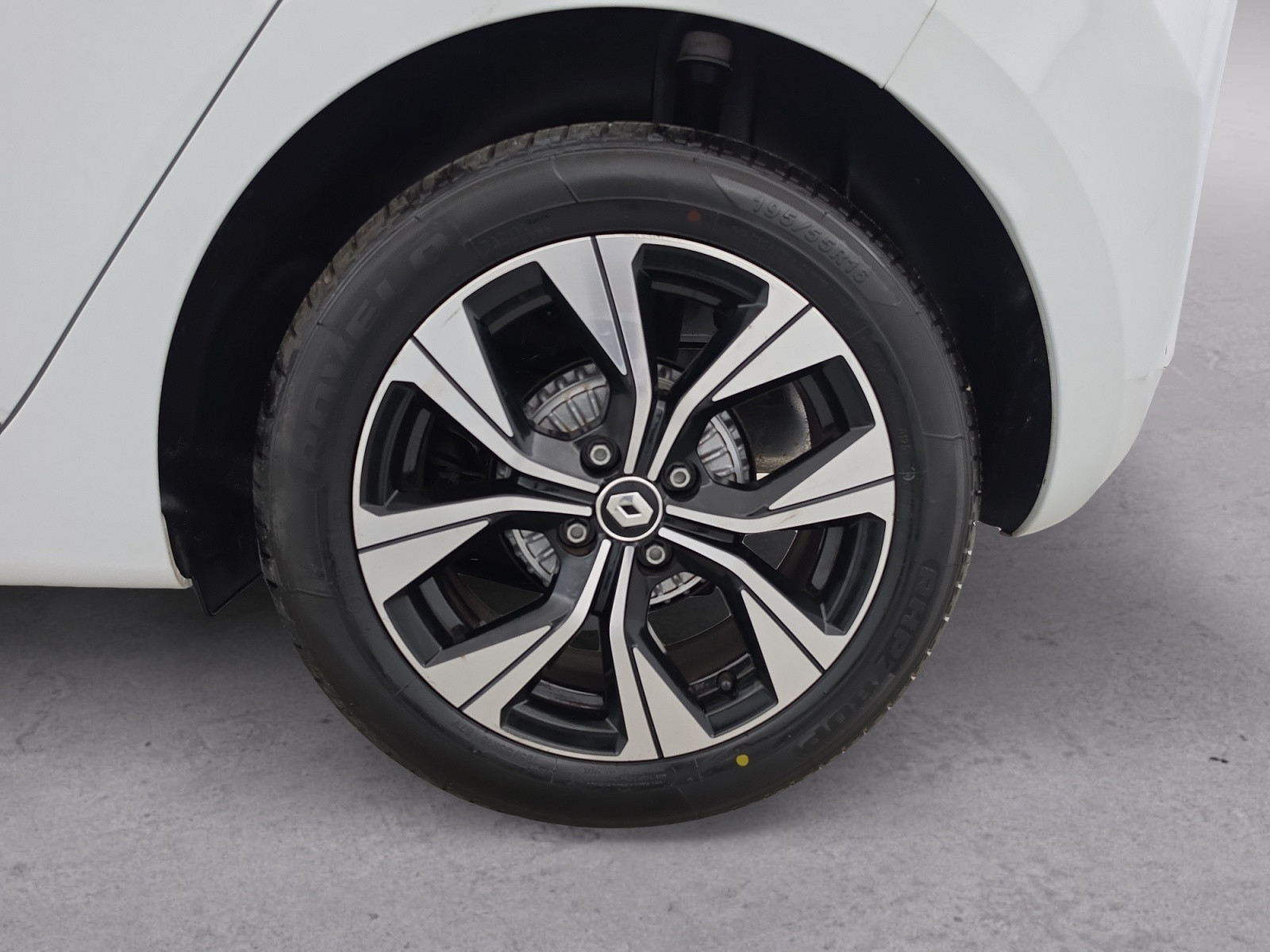Vente en ligne Renault Clio 5 Clio TCe 100 GPL au prix de 14 190 €