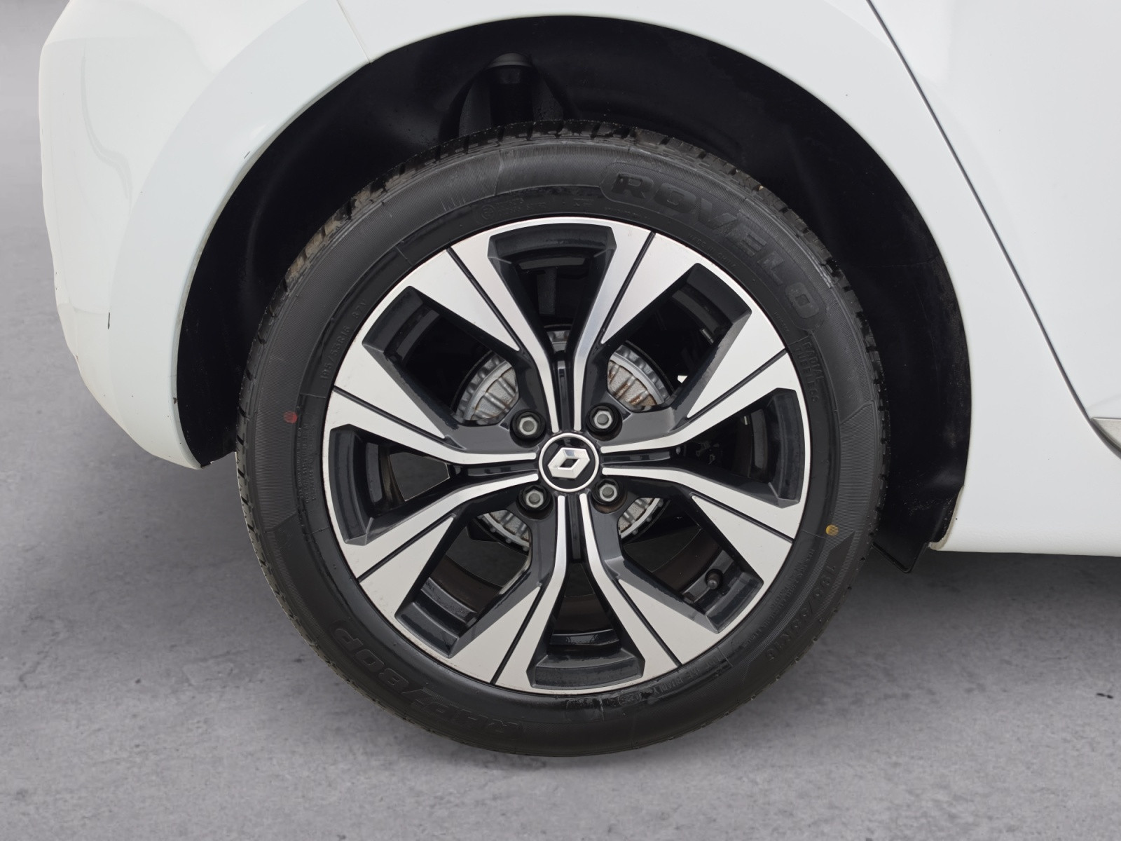Vente en ligne Renault Clio 5 Clio TCe 100 GPL au prix de 14 190 €