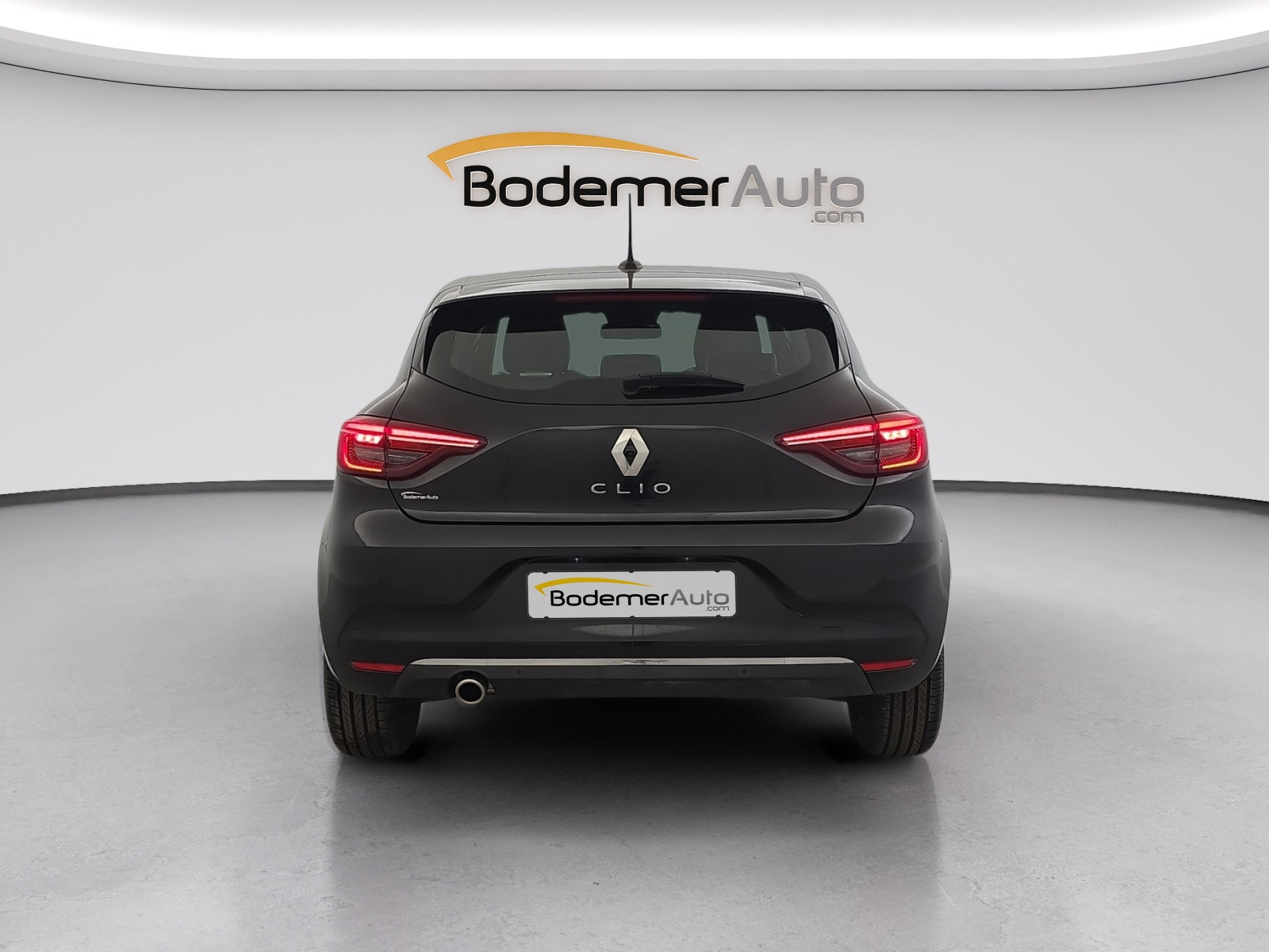 Vente en ligne Renault Clio 5 Clio TCe 140 - 21 au prix de 11 990 €