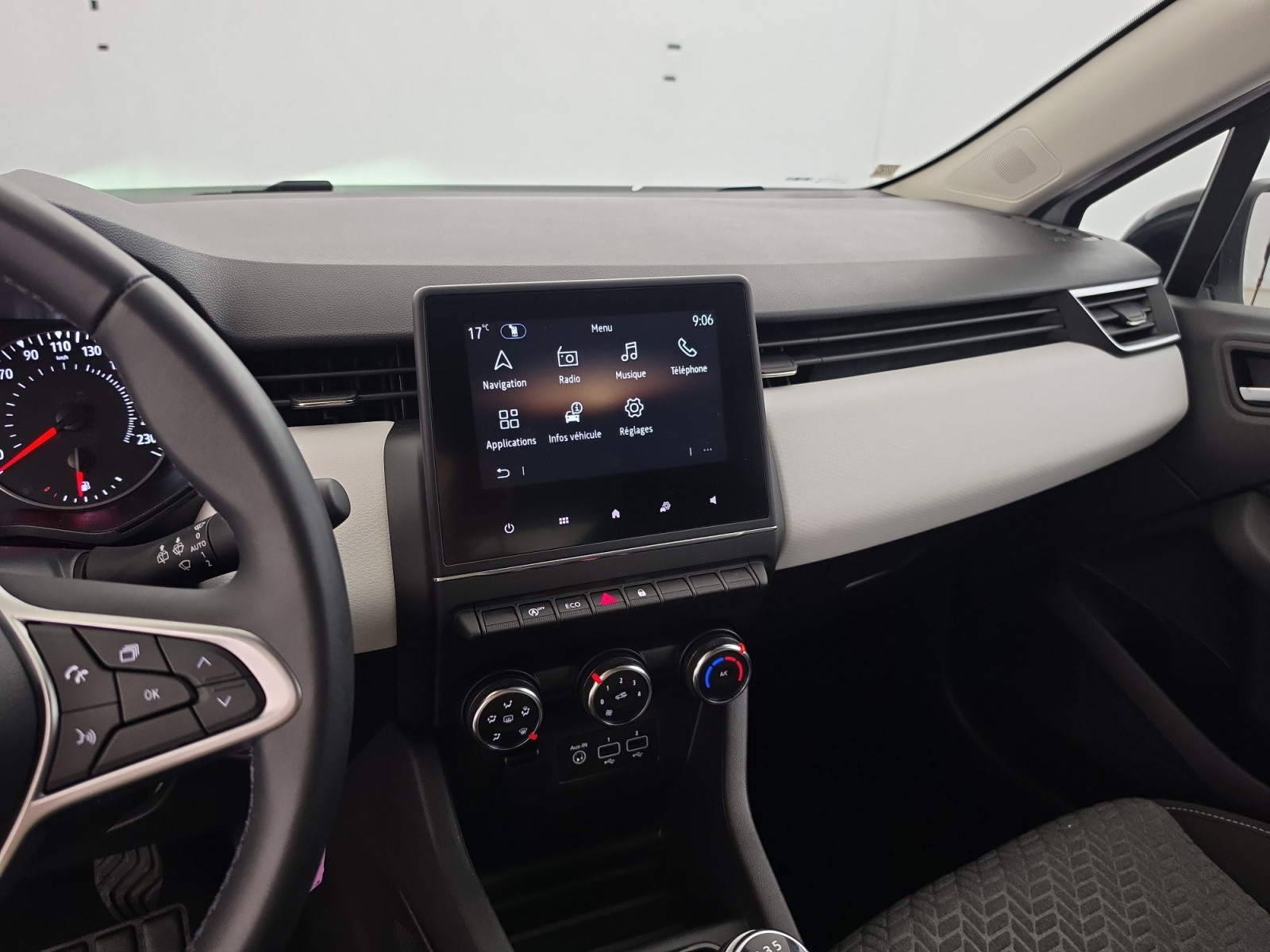 Vente en ligne Renault Clio 5 Clio TCe 100 GPL au prix de 14 190 €