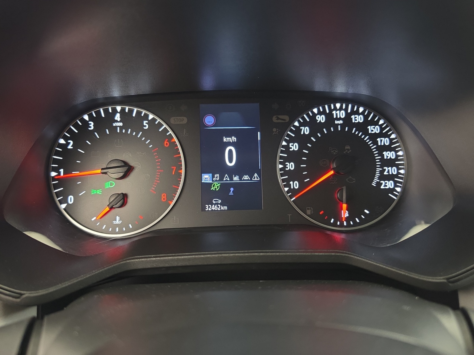 Vente en ligne Renault Clio 5 Clio TCe 100 GPL au prix de 14 190 €