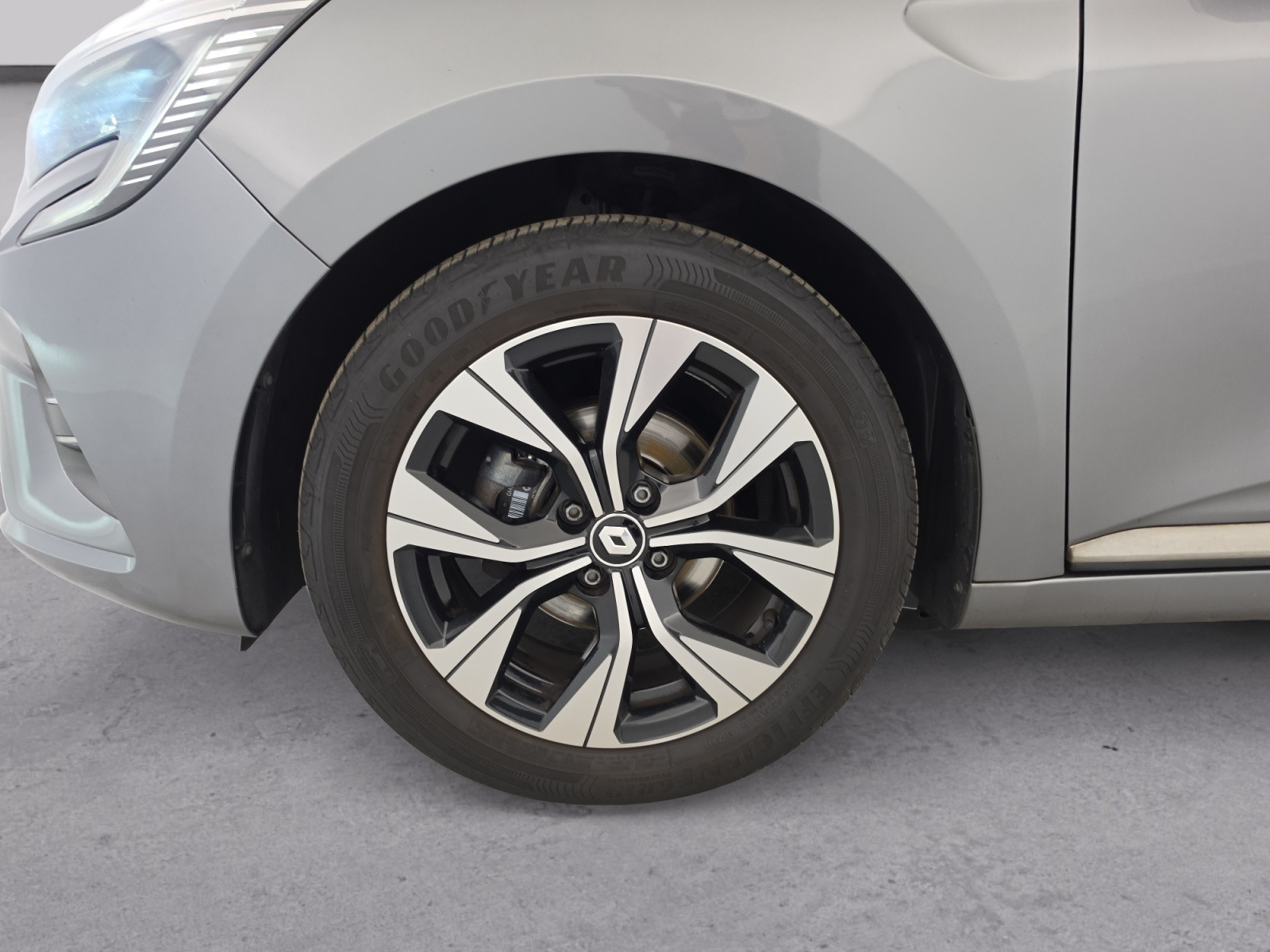 Vente en ligne Renault Clio 5 Clio TCe 90 au prix de 14 490 €